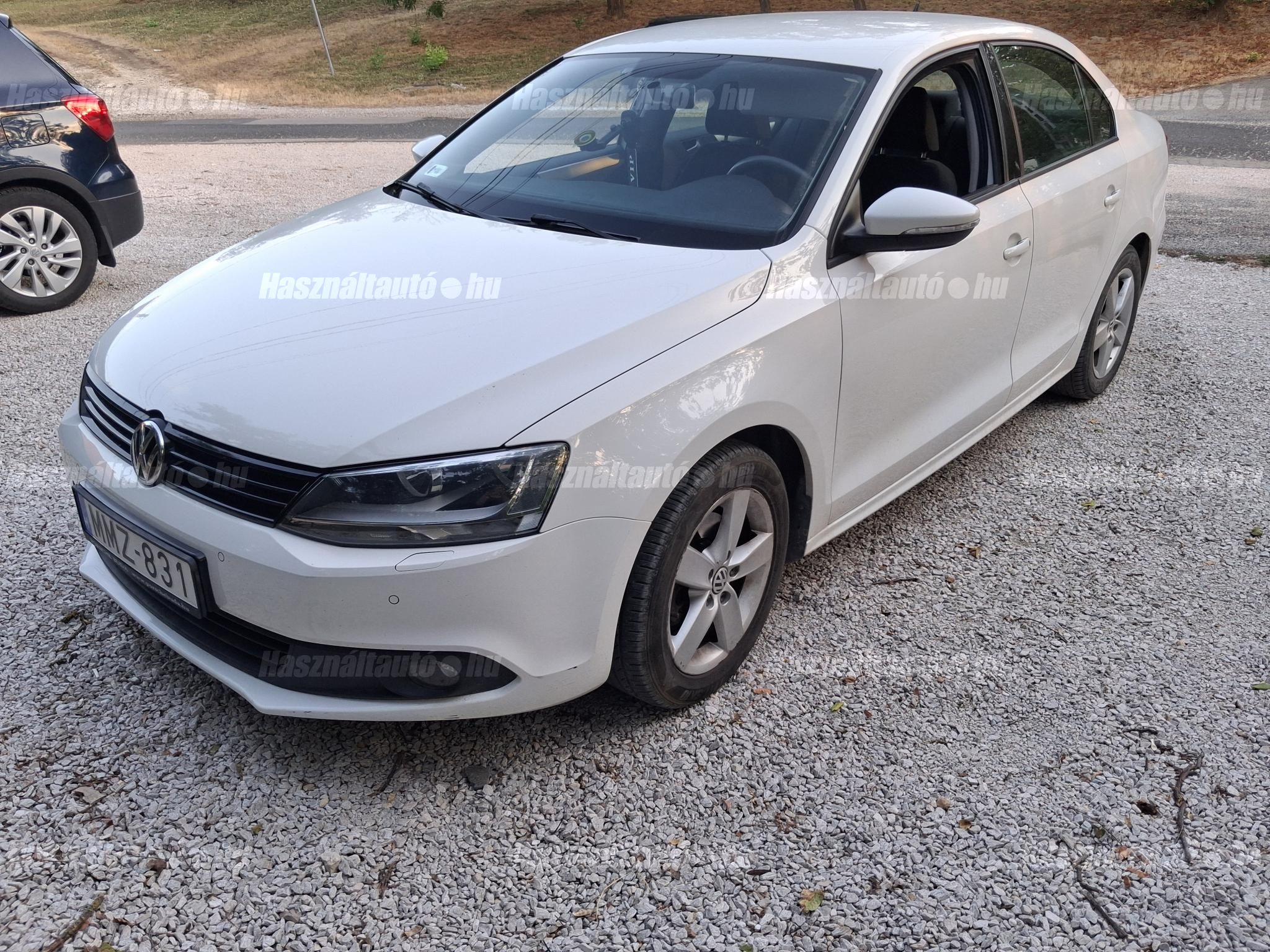 VOLKSWAGEN JETTA 2013 - 1
