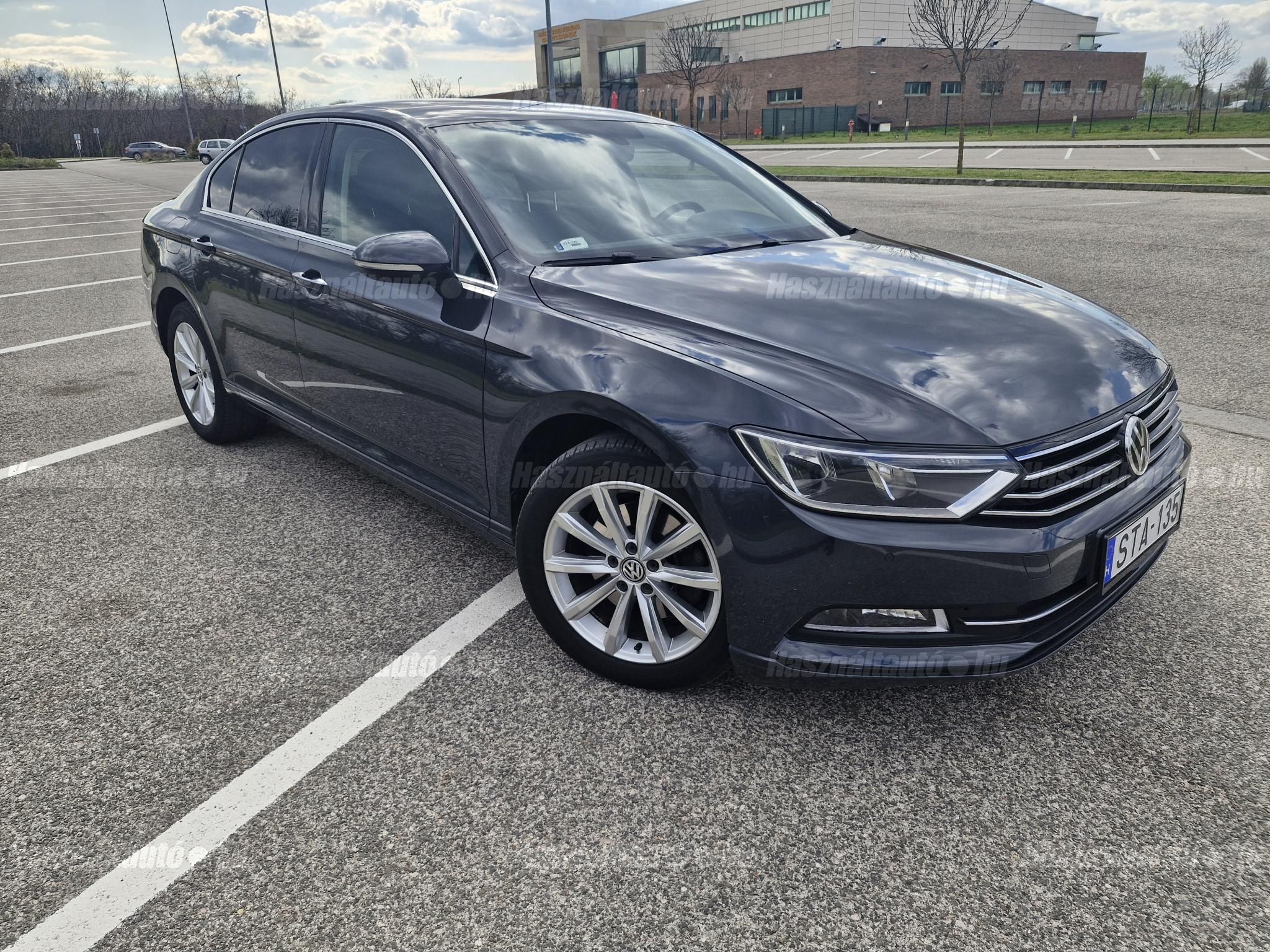 VOLKSWAGEN PASSAT 2018/4 - 1