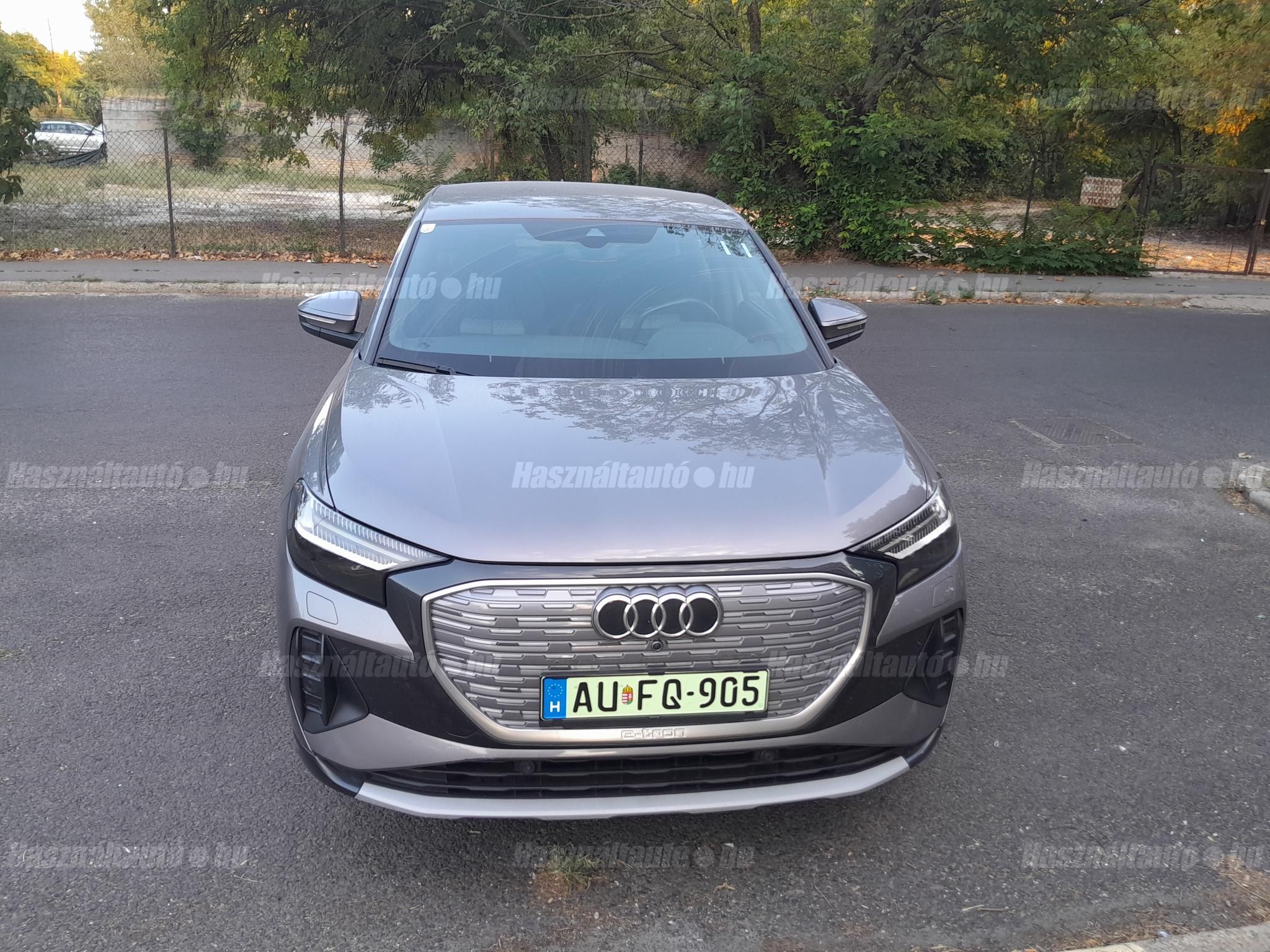 AUDI Q4 2022/7 - 1