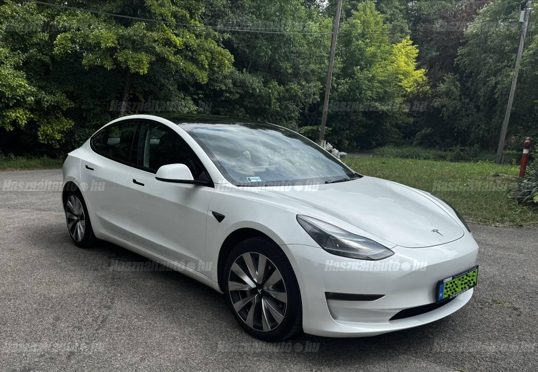 TESLA MODEL 3 2022/12 - 1