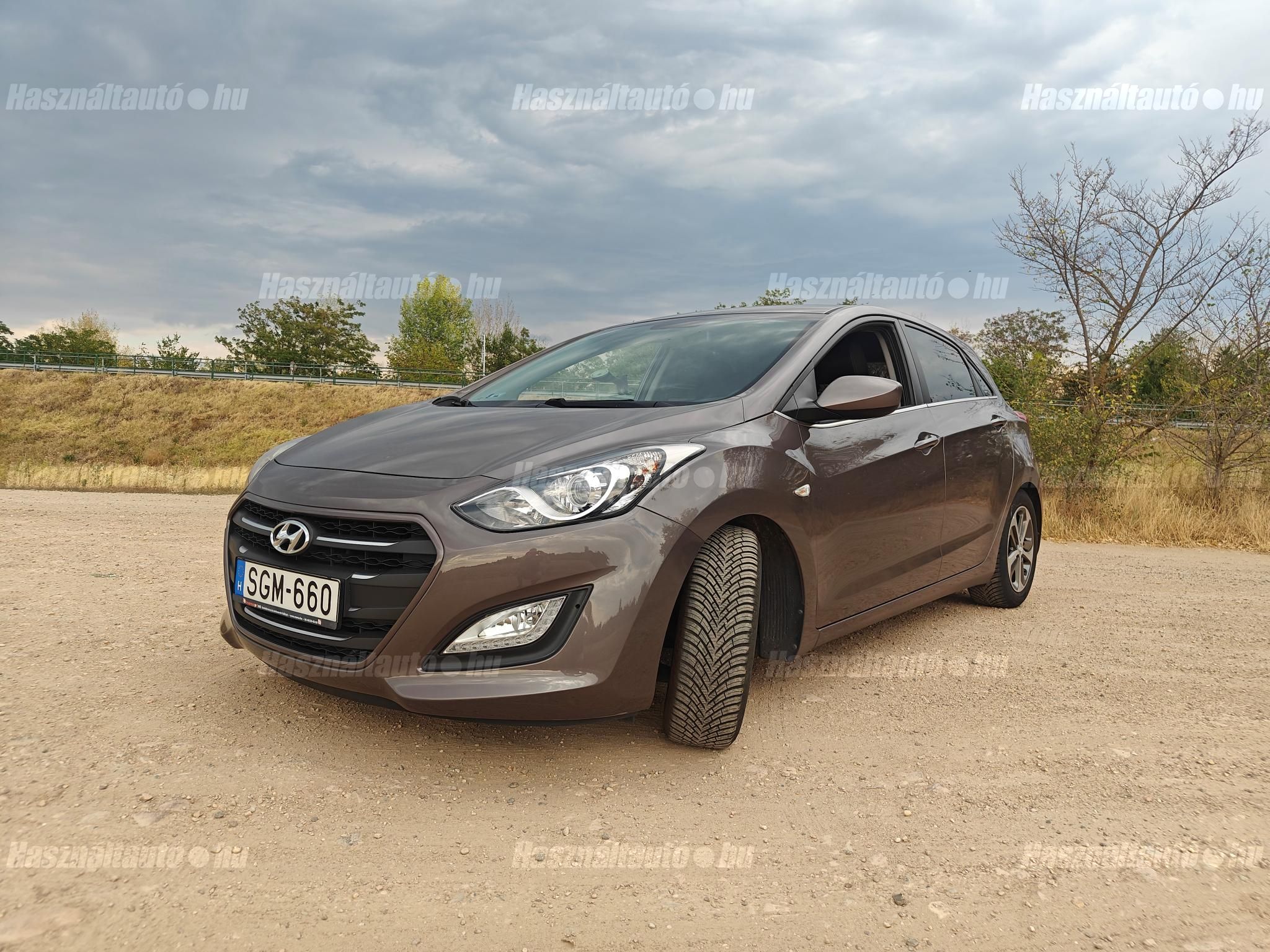HYUNDAI I30 2015/12 - 1