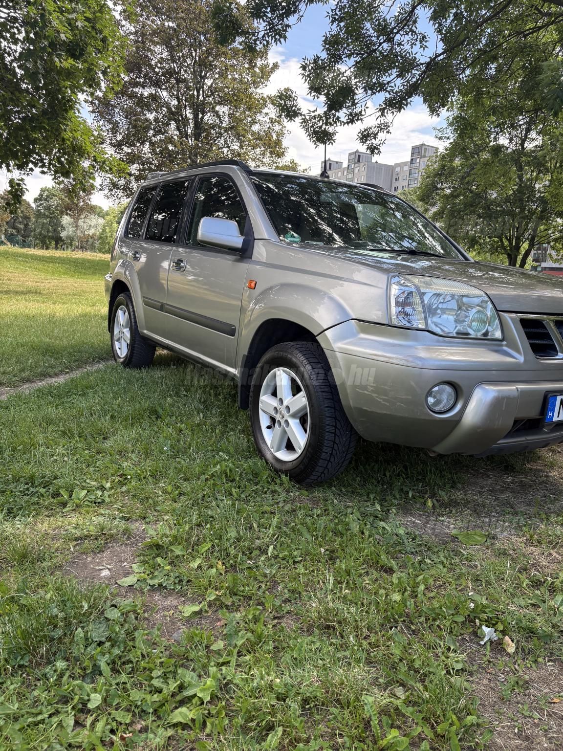 NISSAN X-TRAIL 2003 - 1
