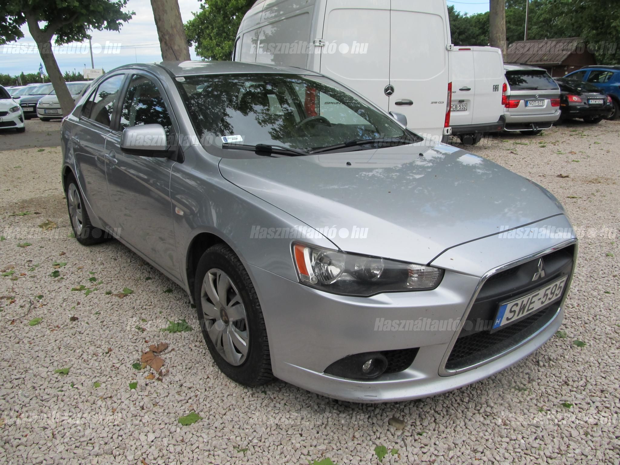 MITSUBISHI LANCER 2011/8 - 1