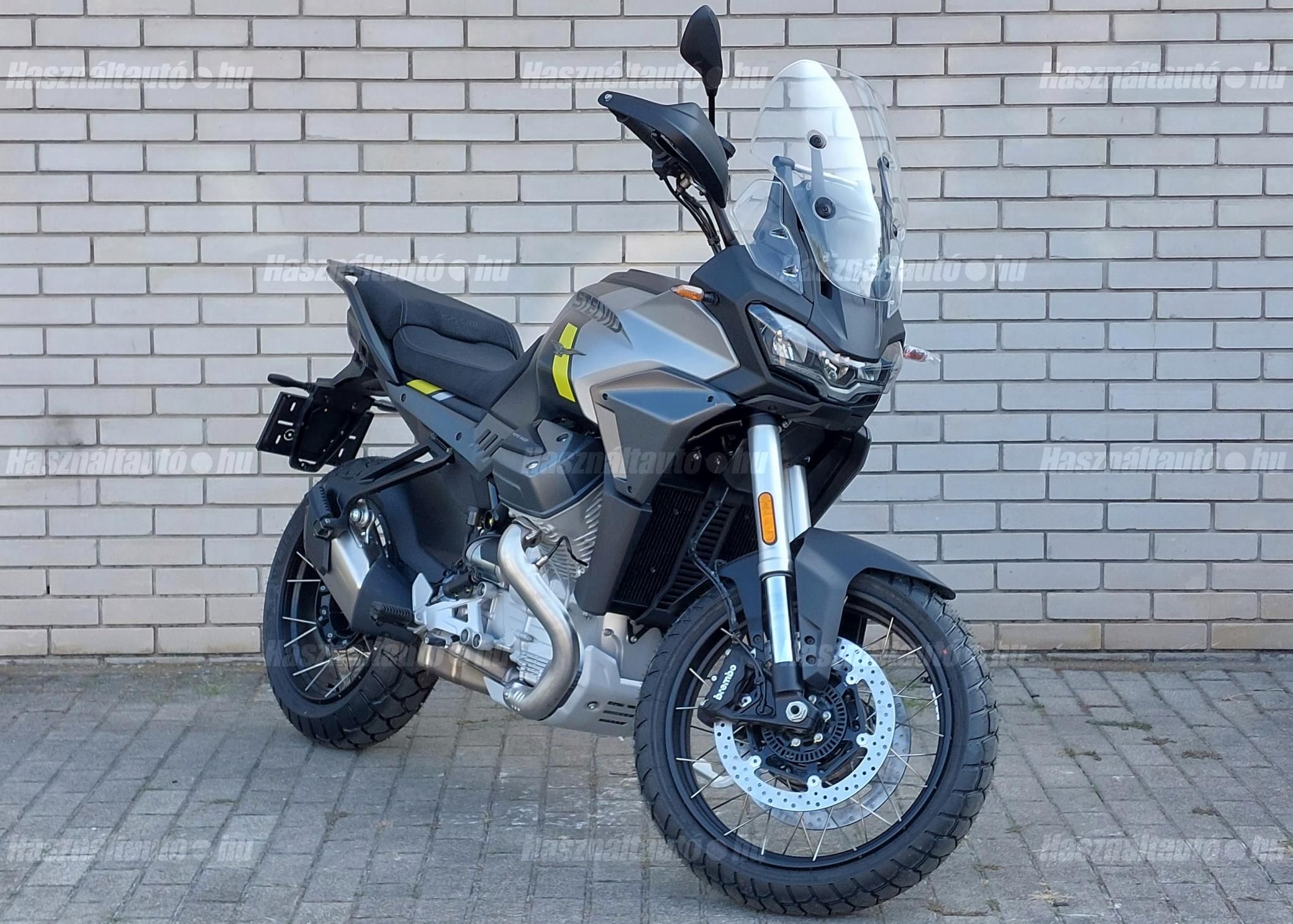 MOTO GUZZI STELVIO 2025 - 1