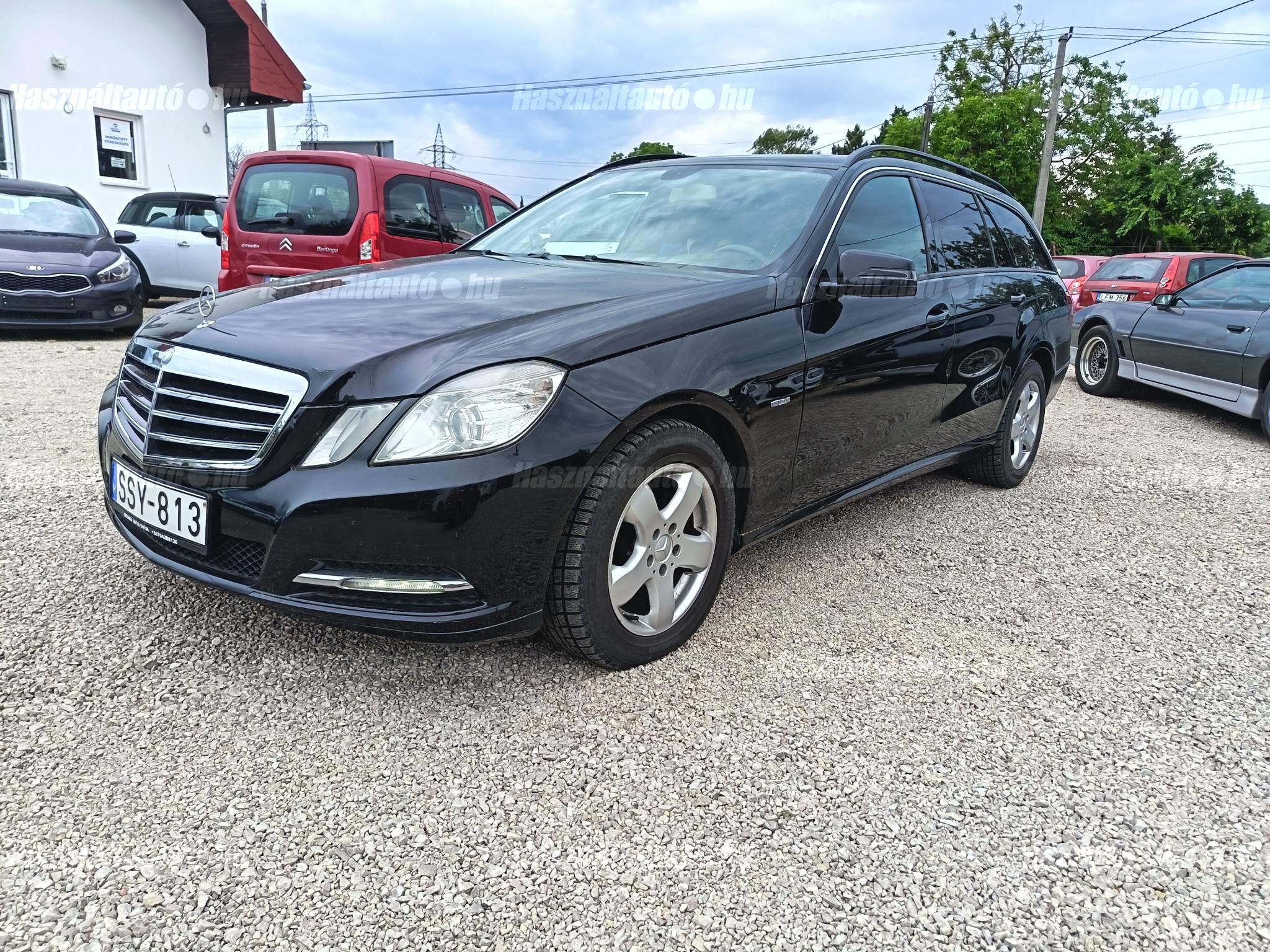 MERCEDES-BENZ E-OSZTÁLY 2012/2 - 1