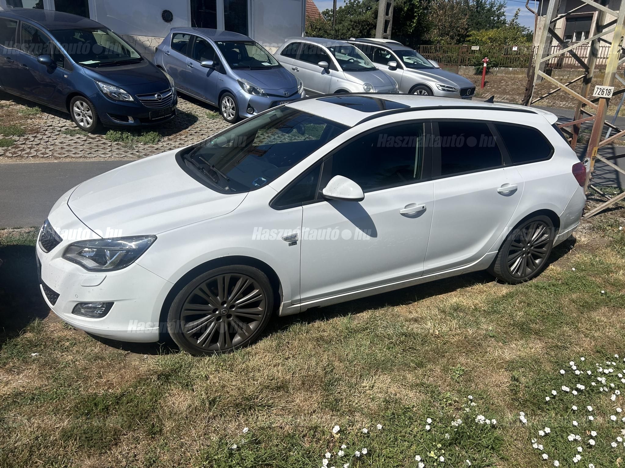 OPEL ASTRA J 2012/6 - 1
