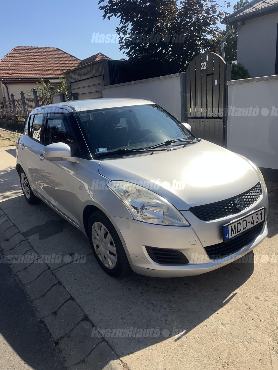 SUZUKI SWIFT 2011 - 1