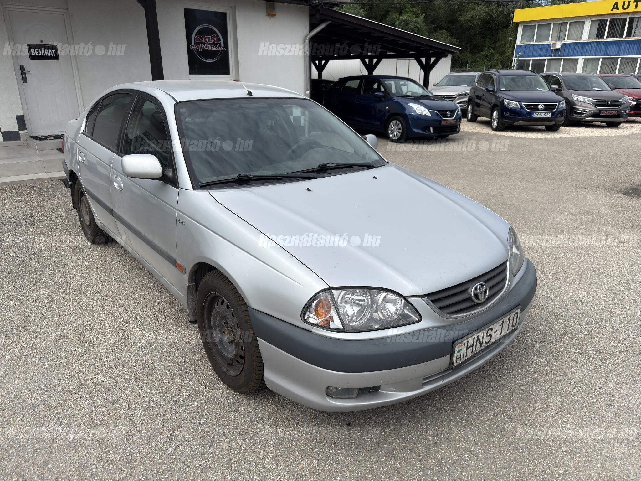 TOYOTA AVENSIS 2001/4 - 1