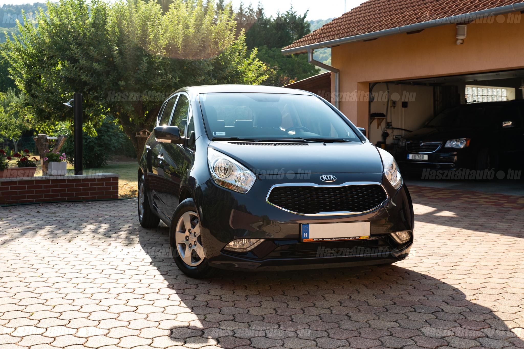 KIA VENGA 2017 - 1
