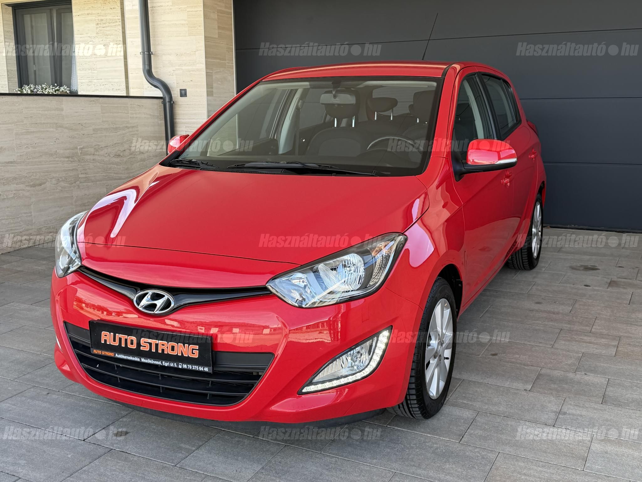HYUNDAI I20 2013/10 - 1
