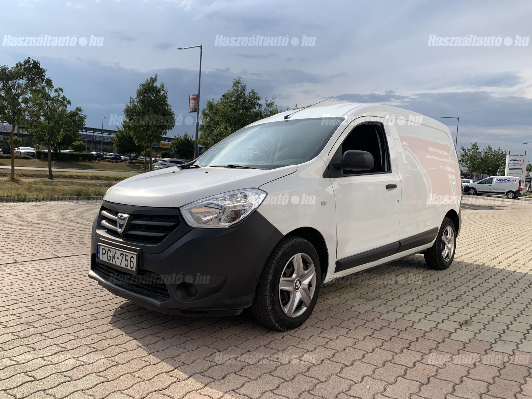 DACIA DOKKER 2017/5 - 1