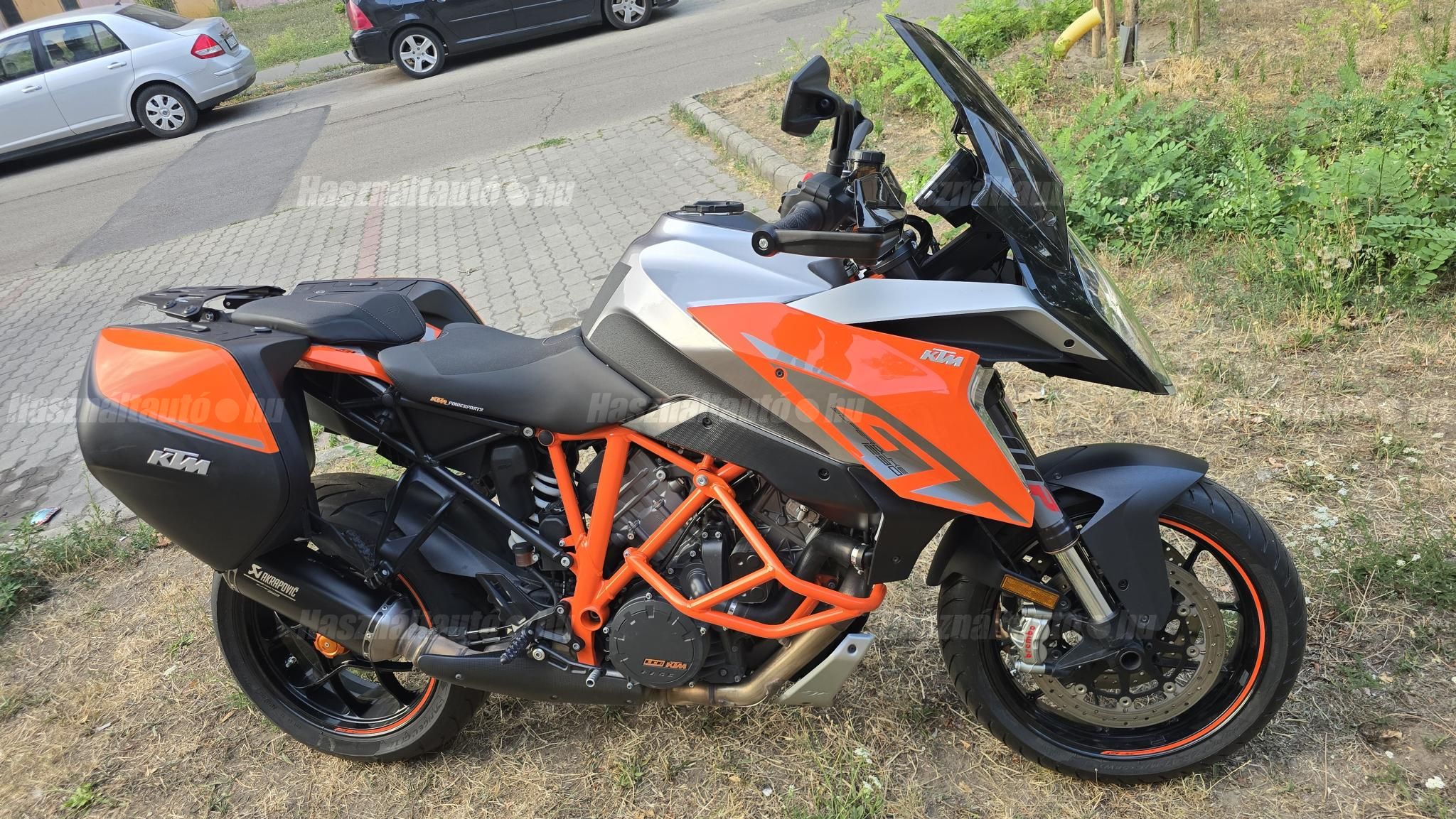 KTM 1290 SUPER DUKE GT 2017/9 - 1