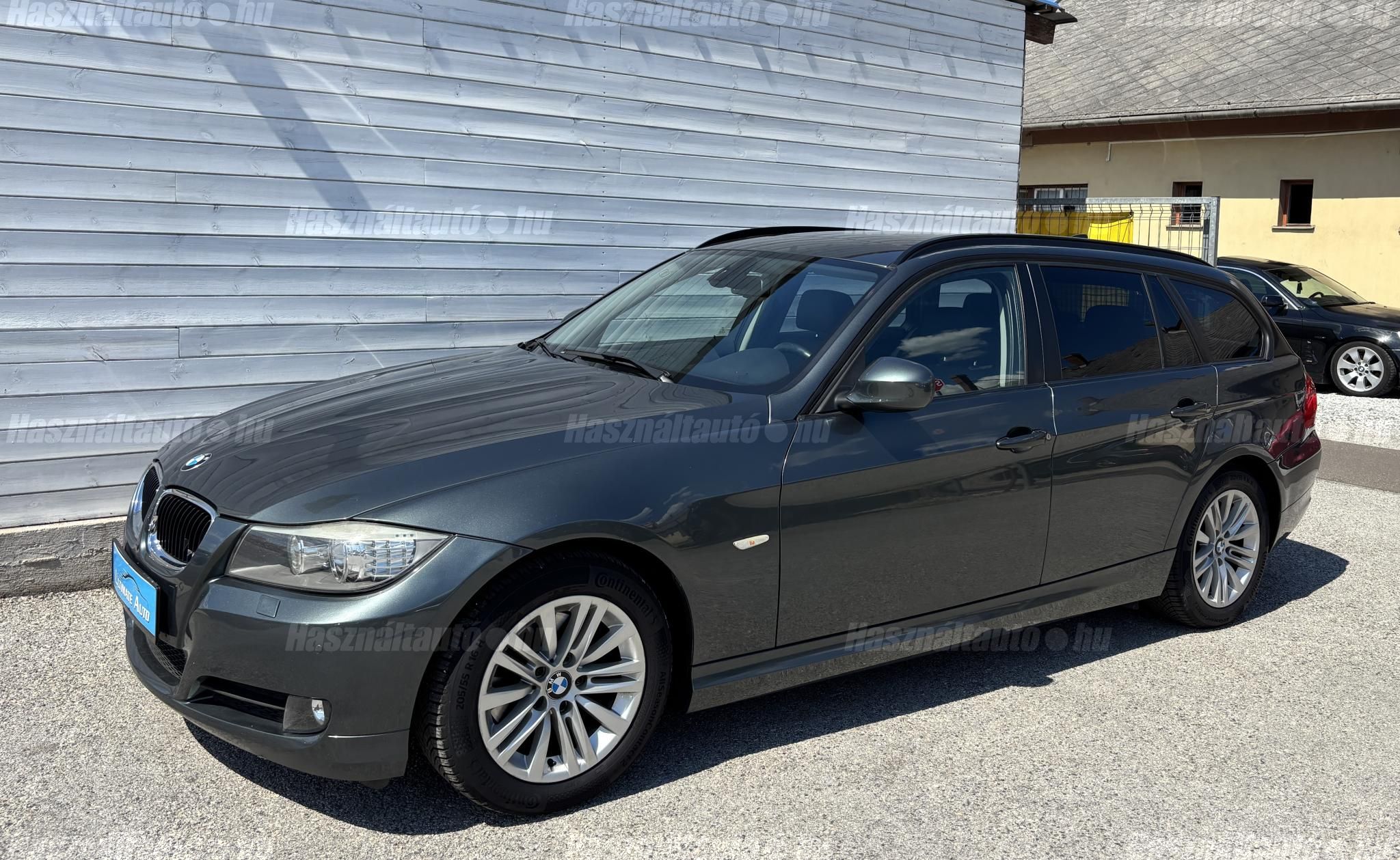 BMW 318 2010/3 - 1