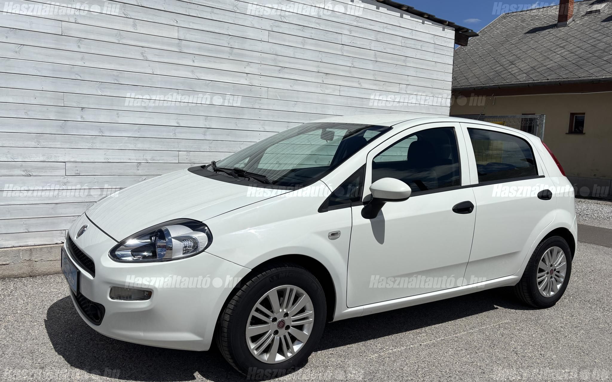 FIAT PUNTO 2016/4 - 1