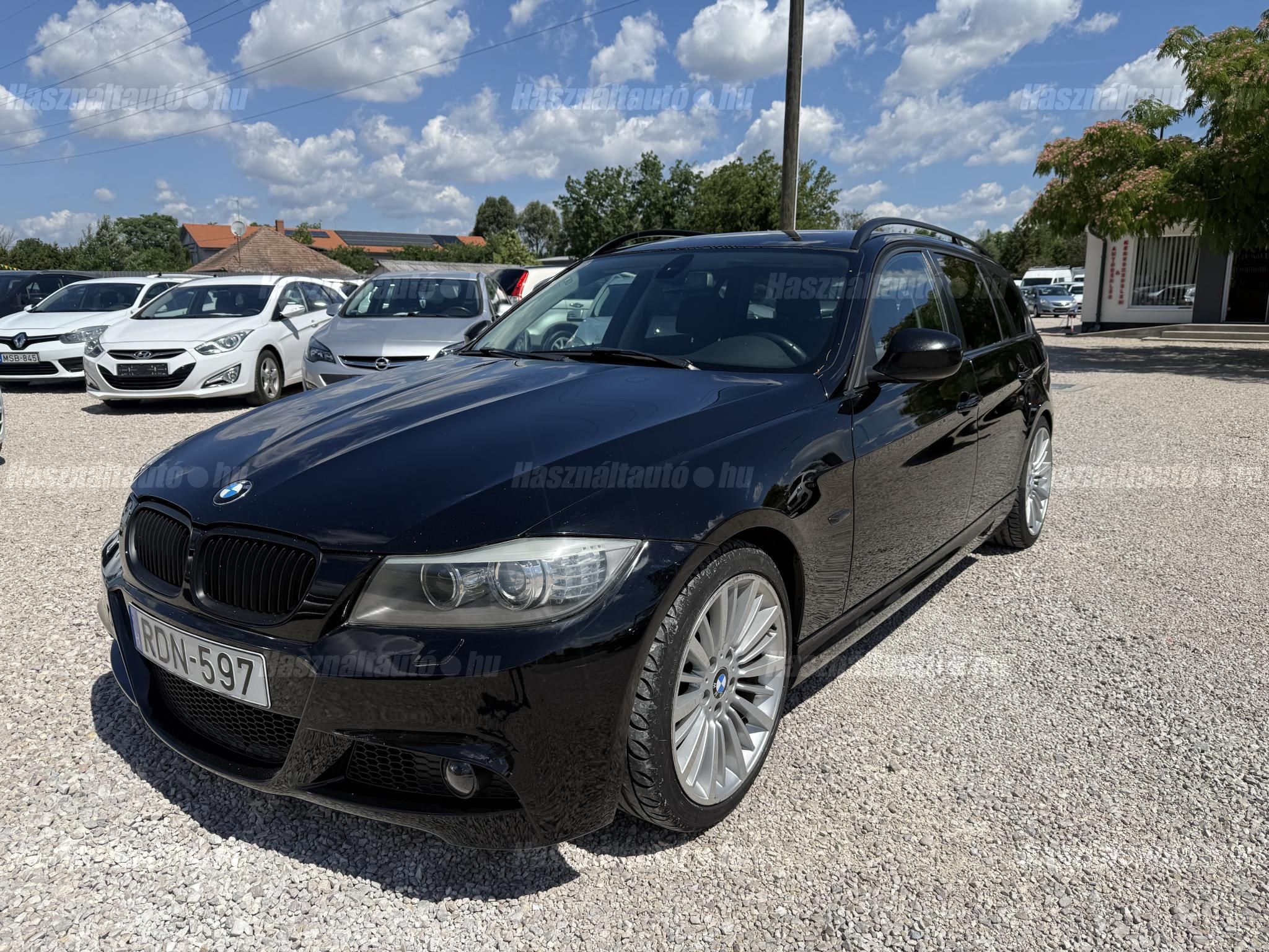 BMW 318 2009/11 - 1