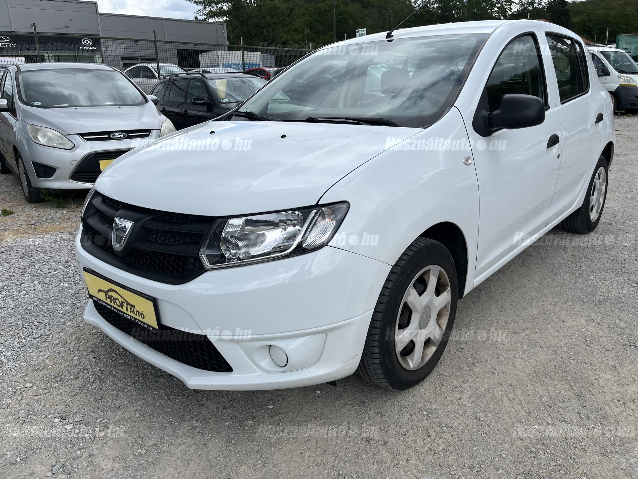 DACIA SANDERO 2013/3 - 1