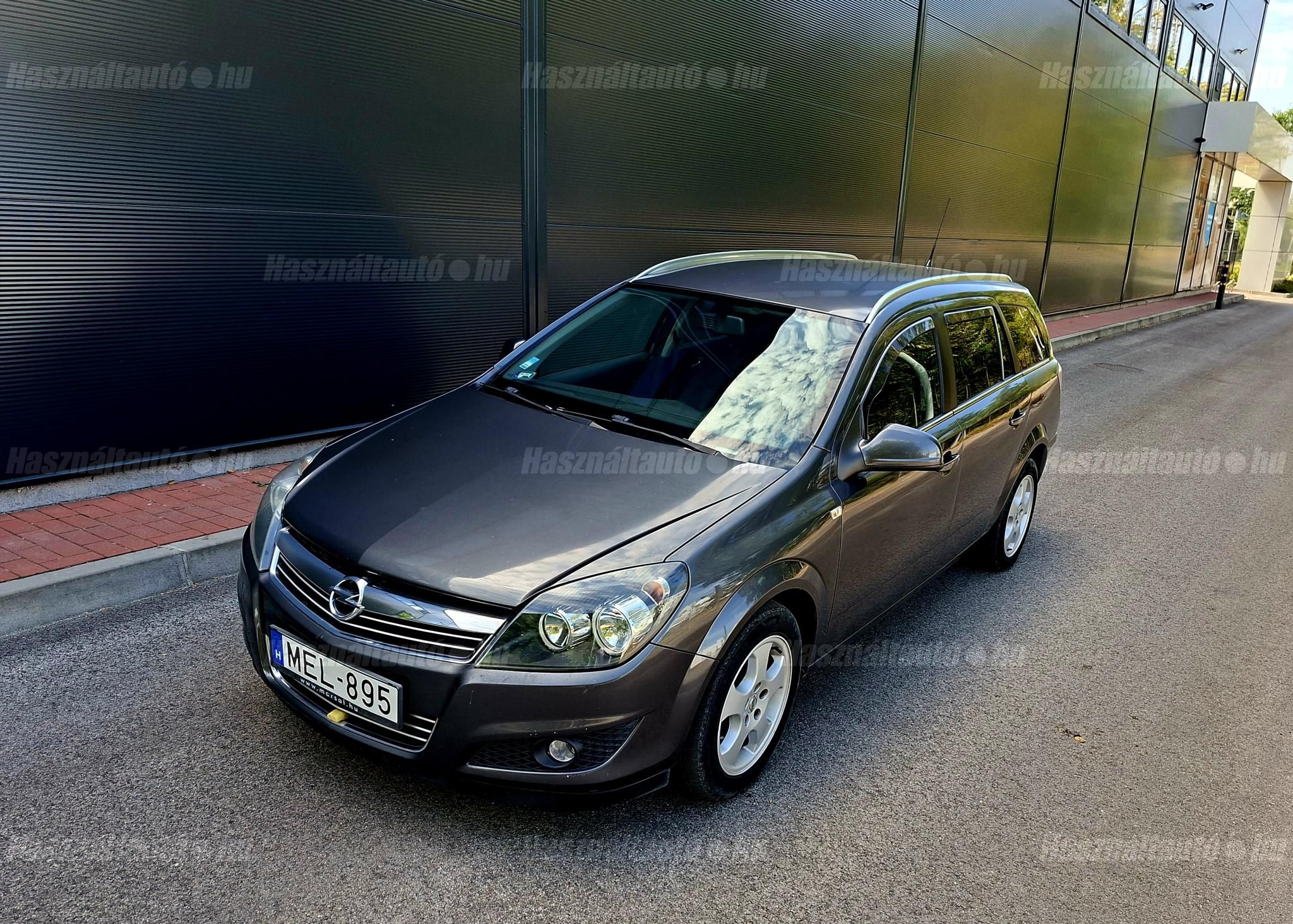 OPEL ASTRA H 2012/9 - 1