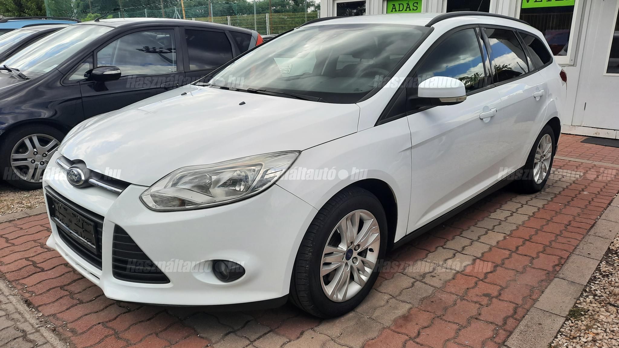 FORD FOCUS 2011/8 - 1