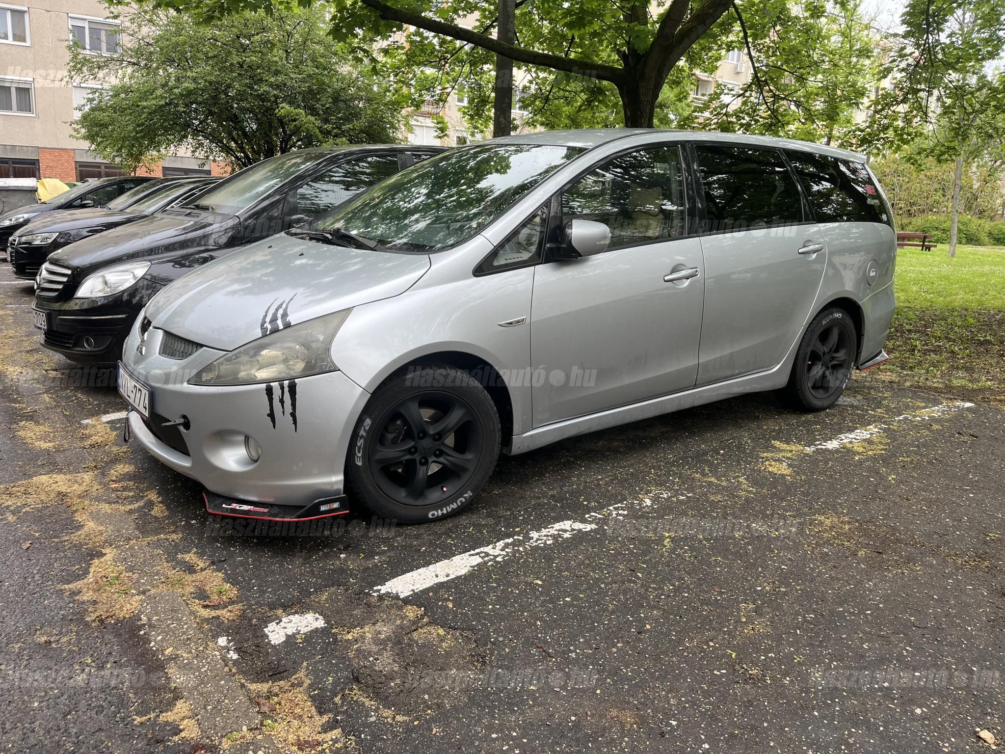 MITSUBISHI GRANDIS 2004/3 - 1