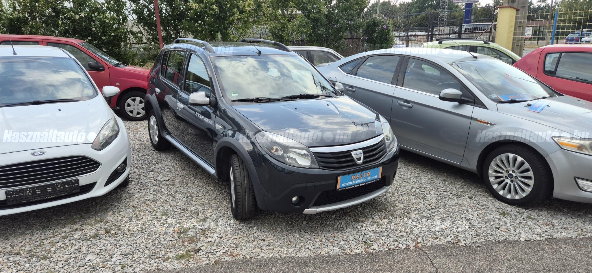 DACIA SANDERO 2011/3 - 1