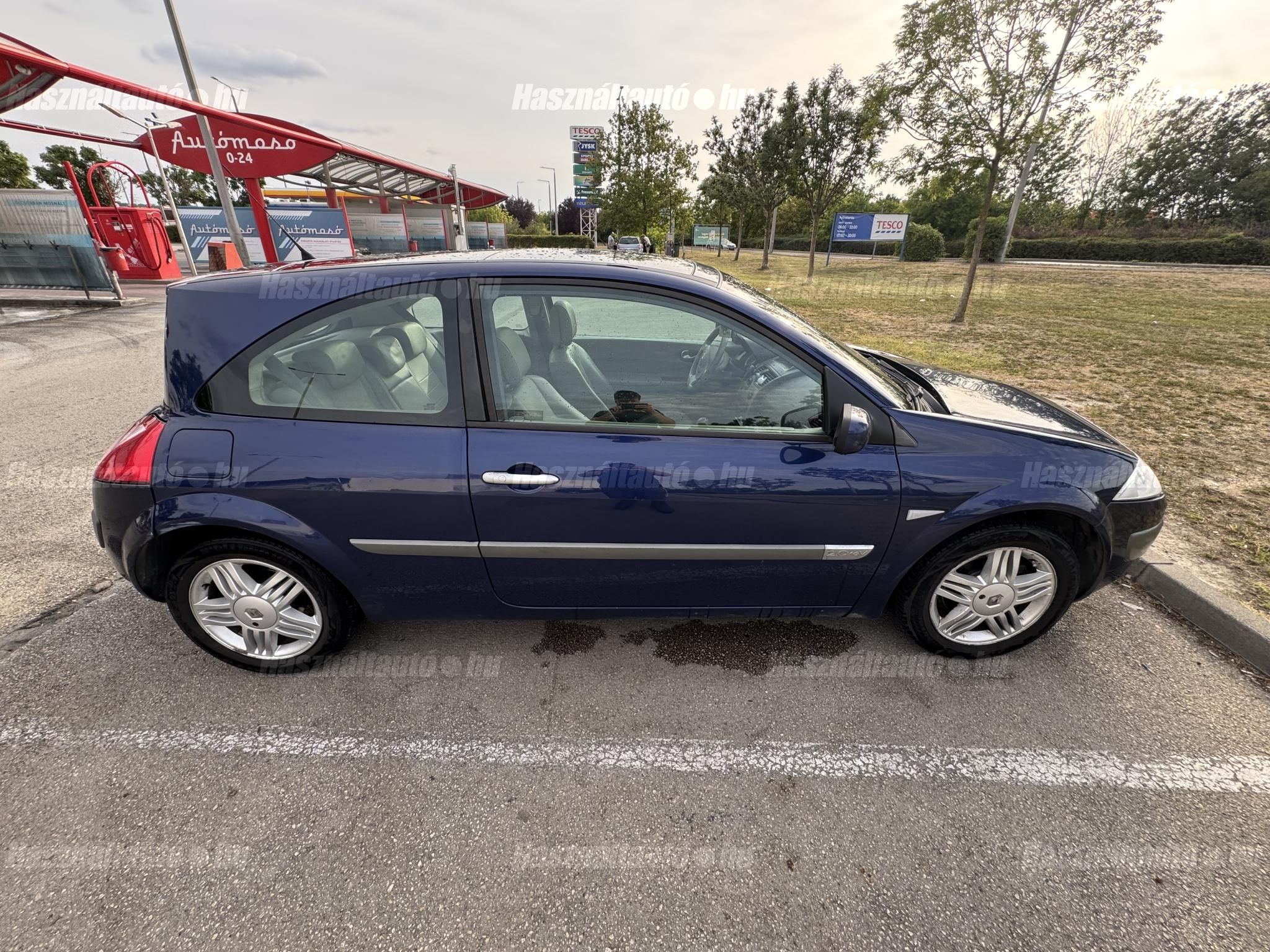 RENAULT MEGANE 2003/4 - 1