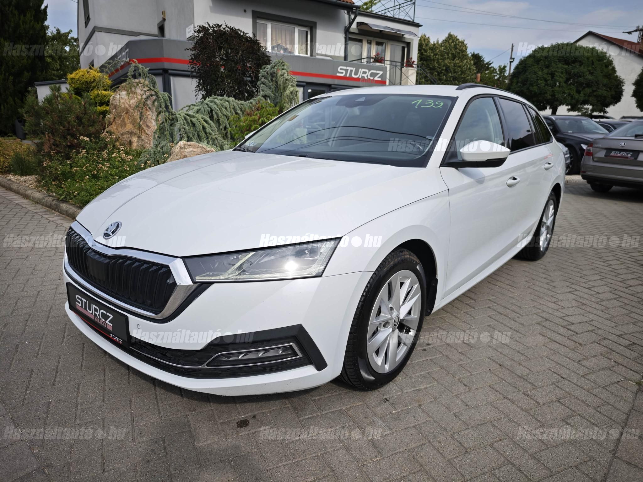 SKODA OCTAVIA 2022/6 - 1