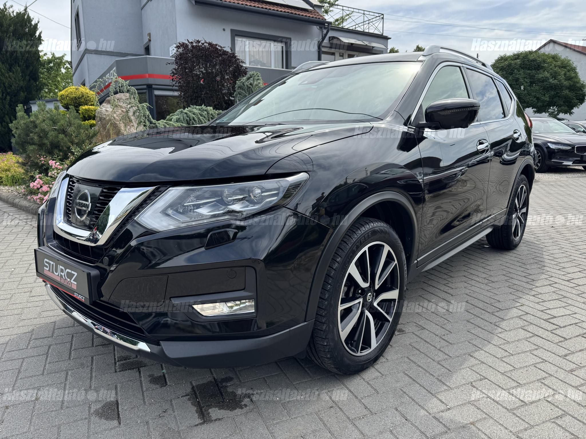NISSAN X-TRAIL 2018/8 - 1