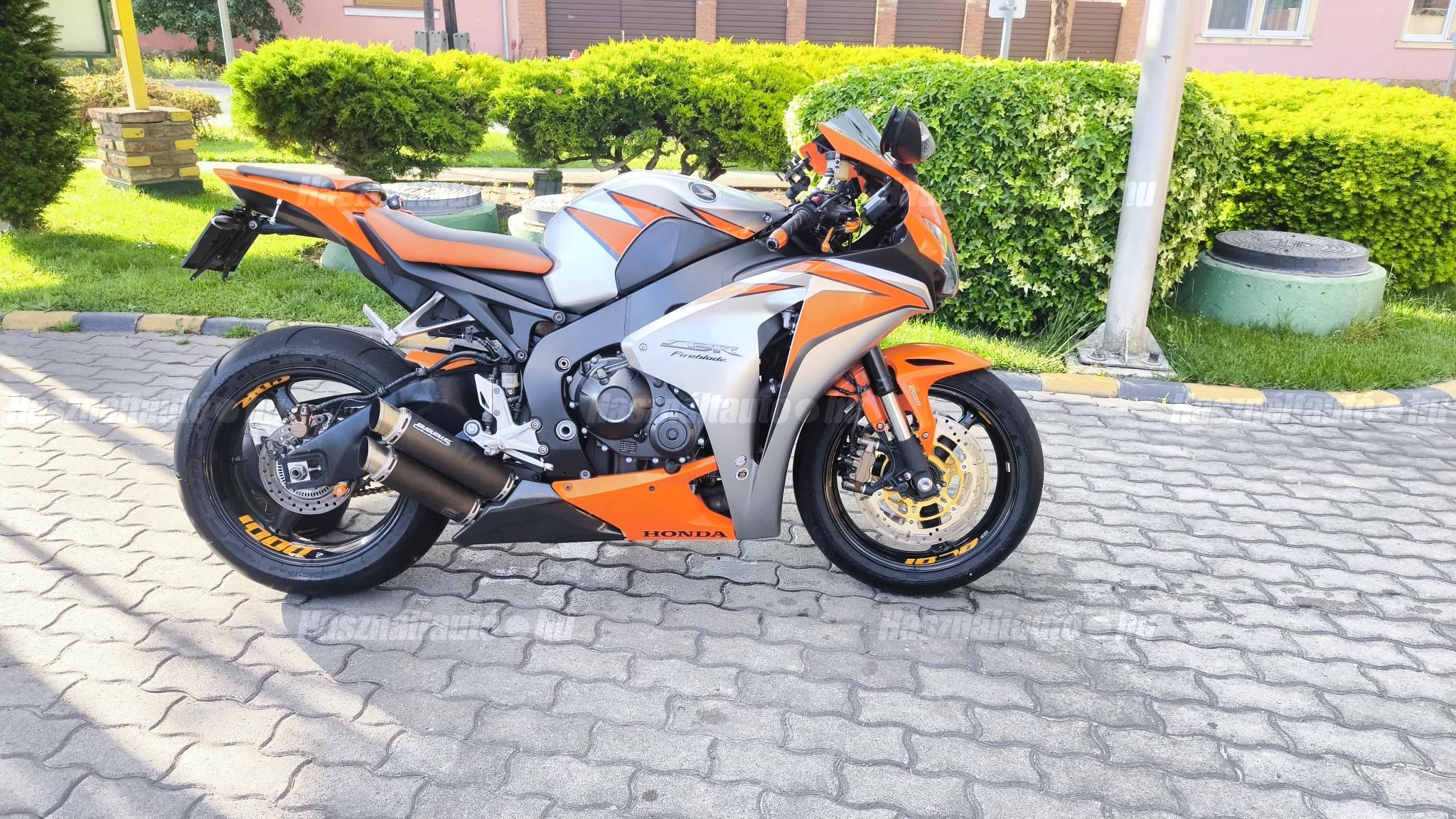 HONDA CBR 1000 RR 2011/5 - 1