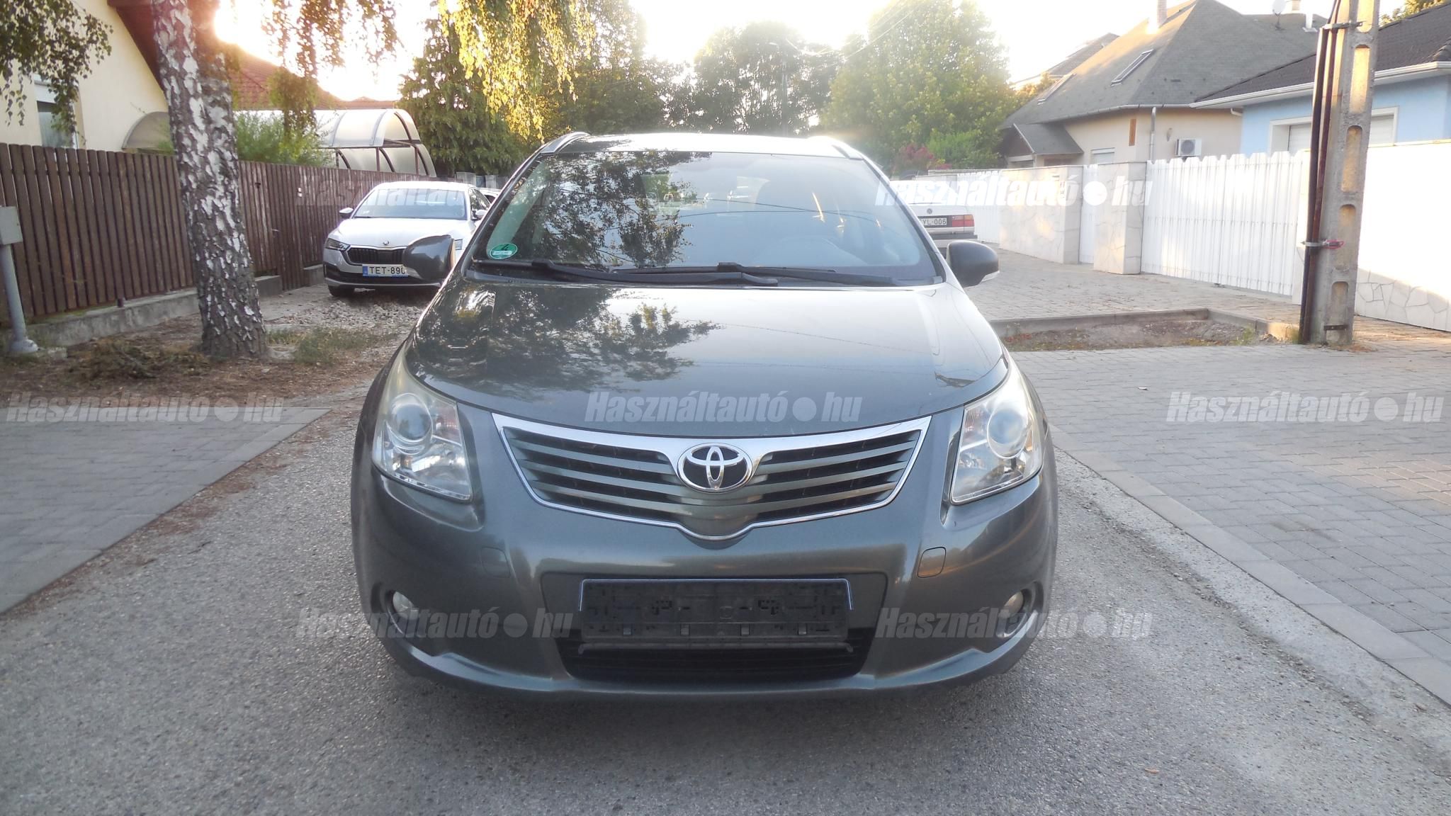 TOYOTA AVENSIS 2011/4 - 1