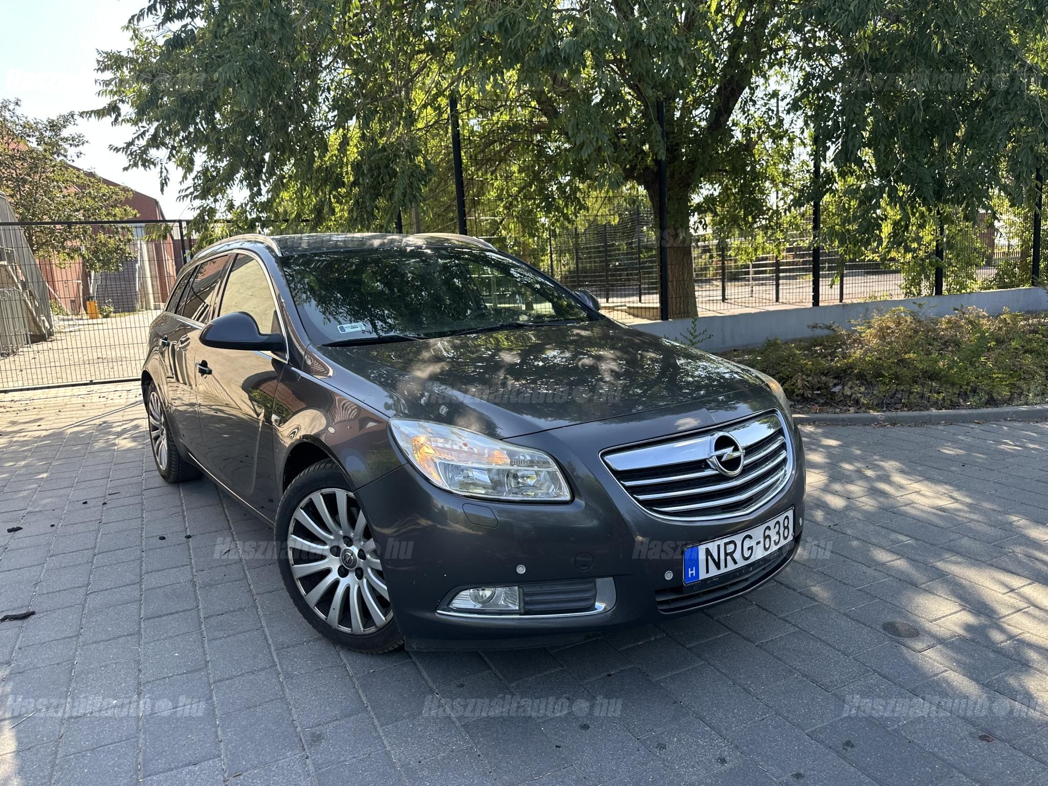 OPEL INSIGNIA 2011/1 - 1