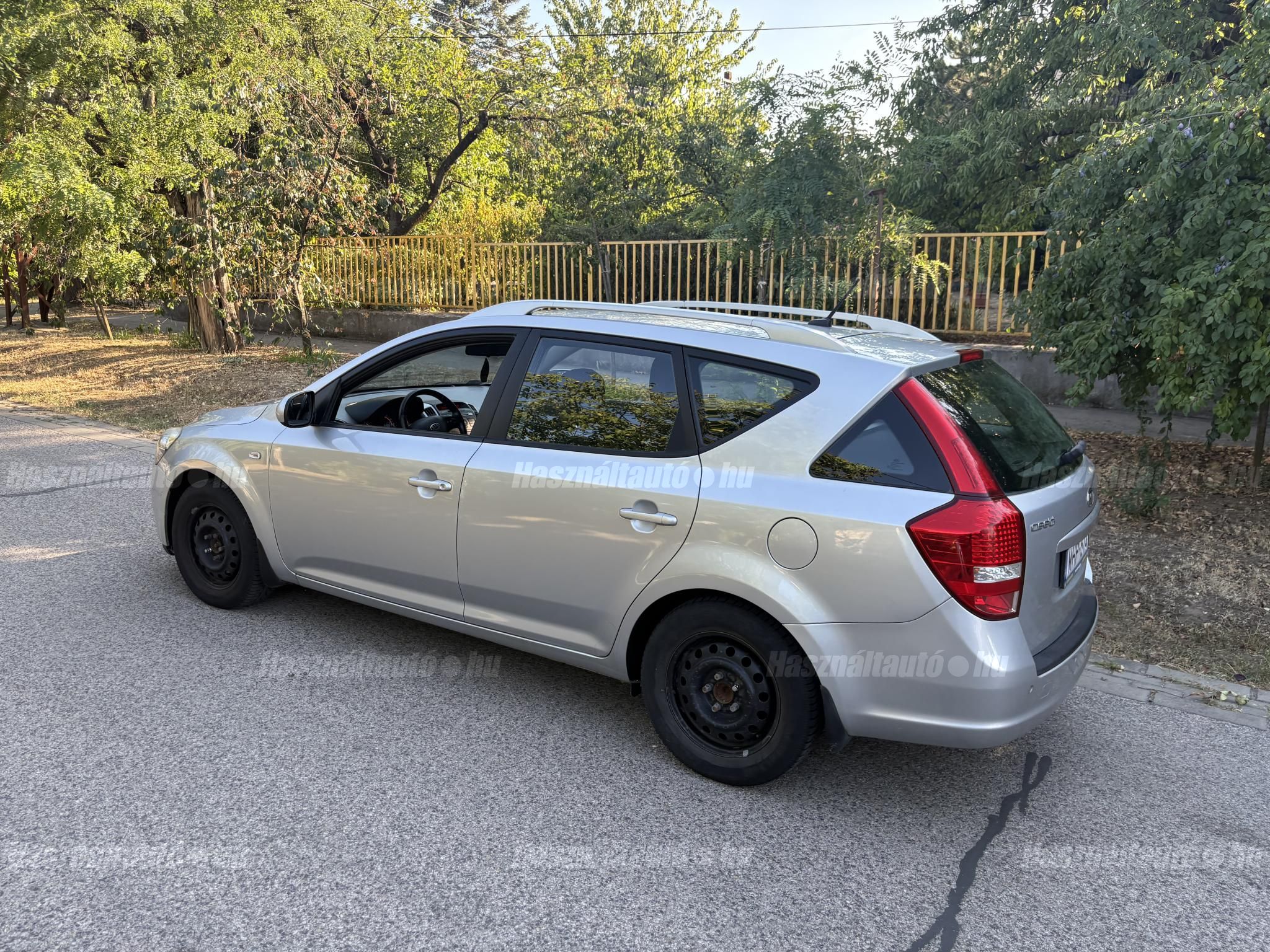 KIA CEE'D 2012 - 1