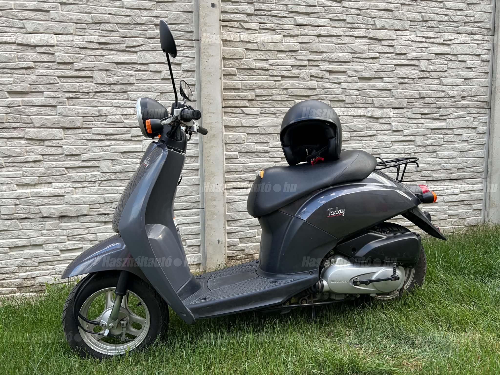 HONDA TODAY 2004/6 - 1