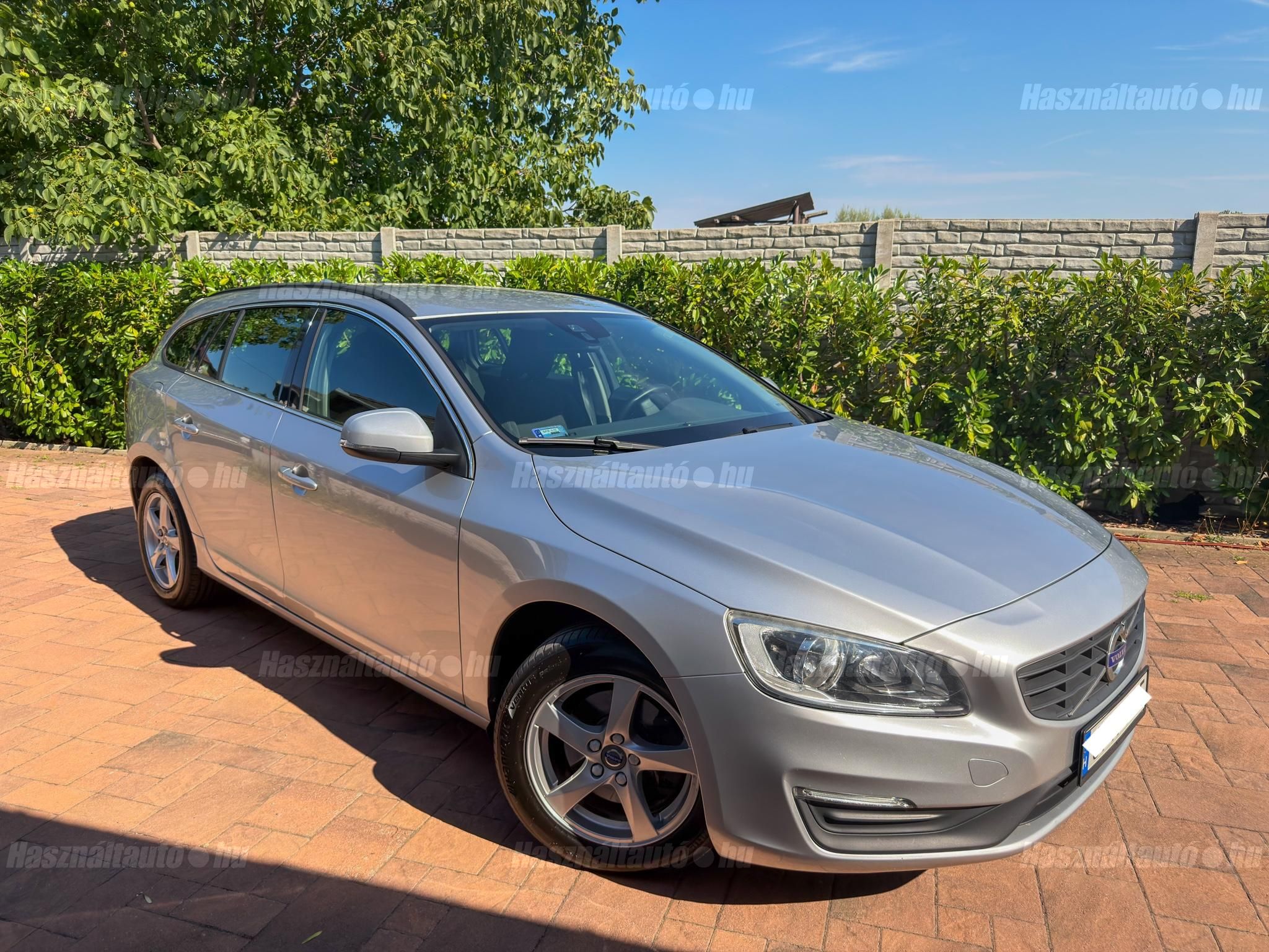 VOLVO V60 2016/1 - 1