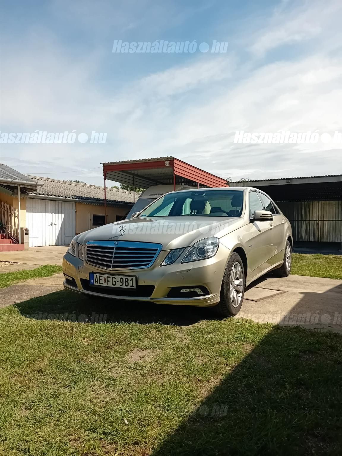 MERCEDES-BENZ E 220 2010/5 - 1
