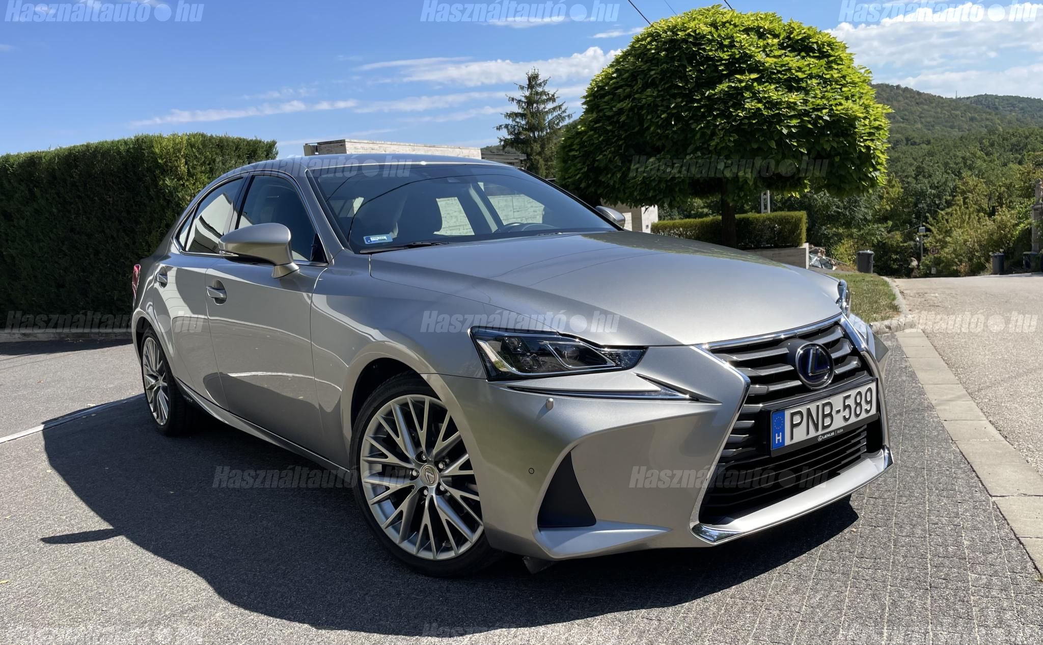 LEXUS IS 2018/2 - 1