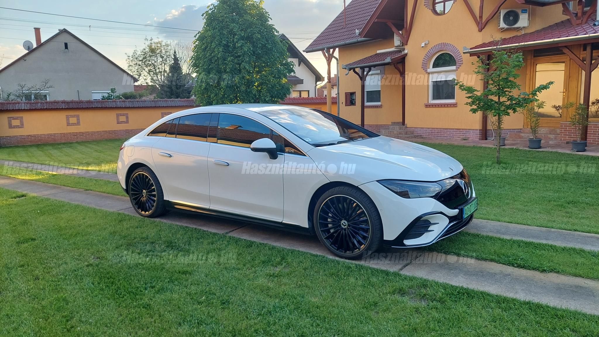 MERCEDES-BENZ EQE 2022/10 - 1