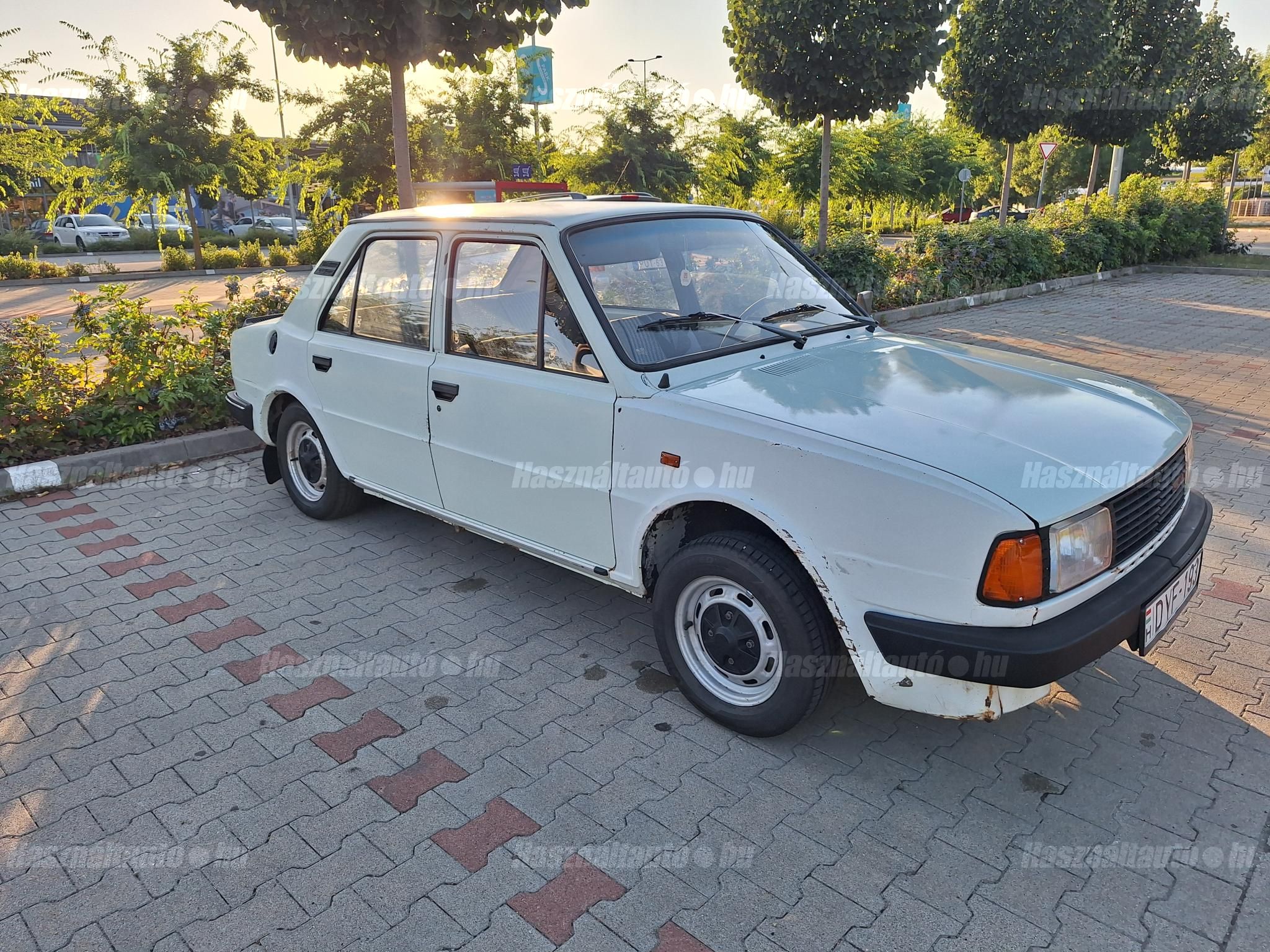 SKODA 120 1987/9 - 1