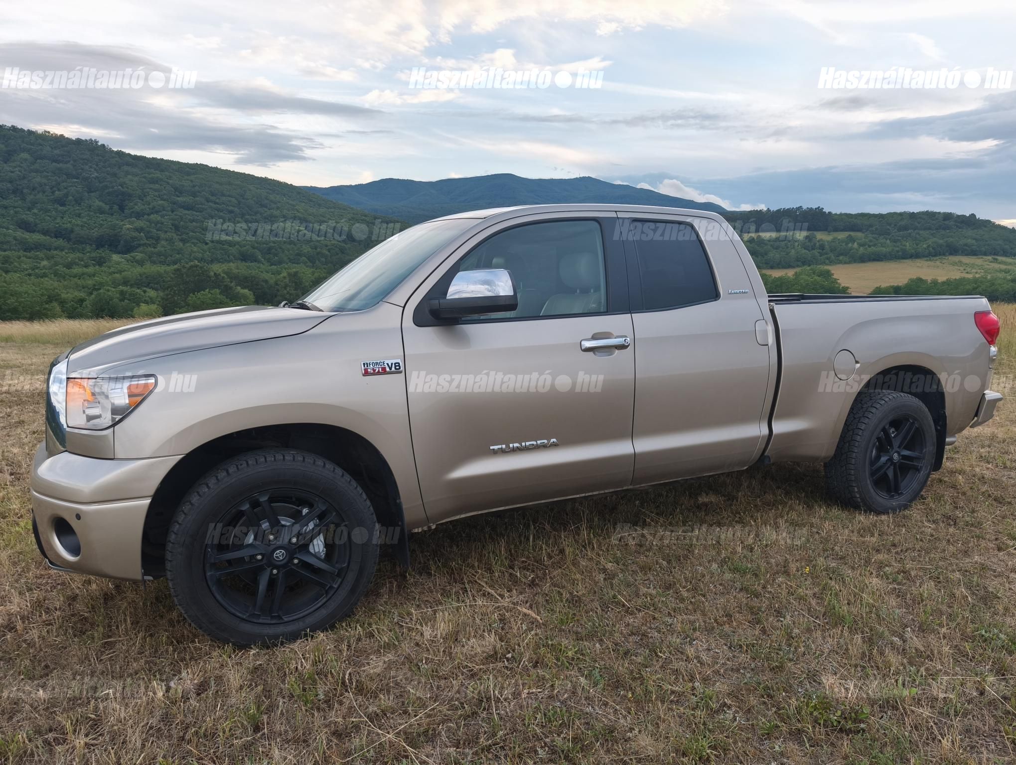 TOYOTA TUNDRA 2008/11 - 1