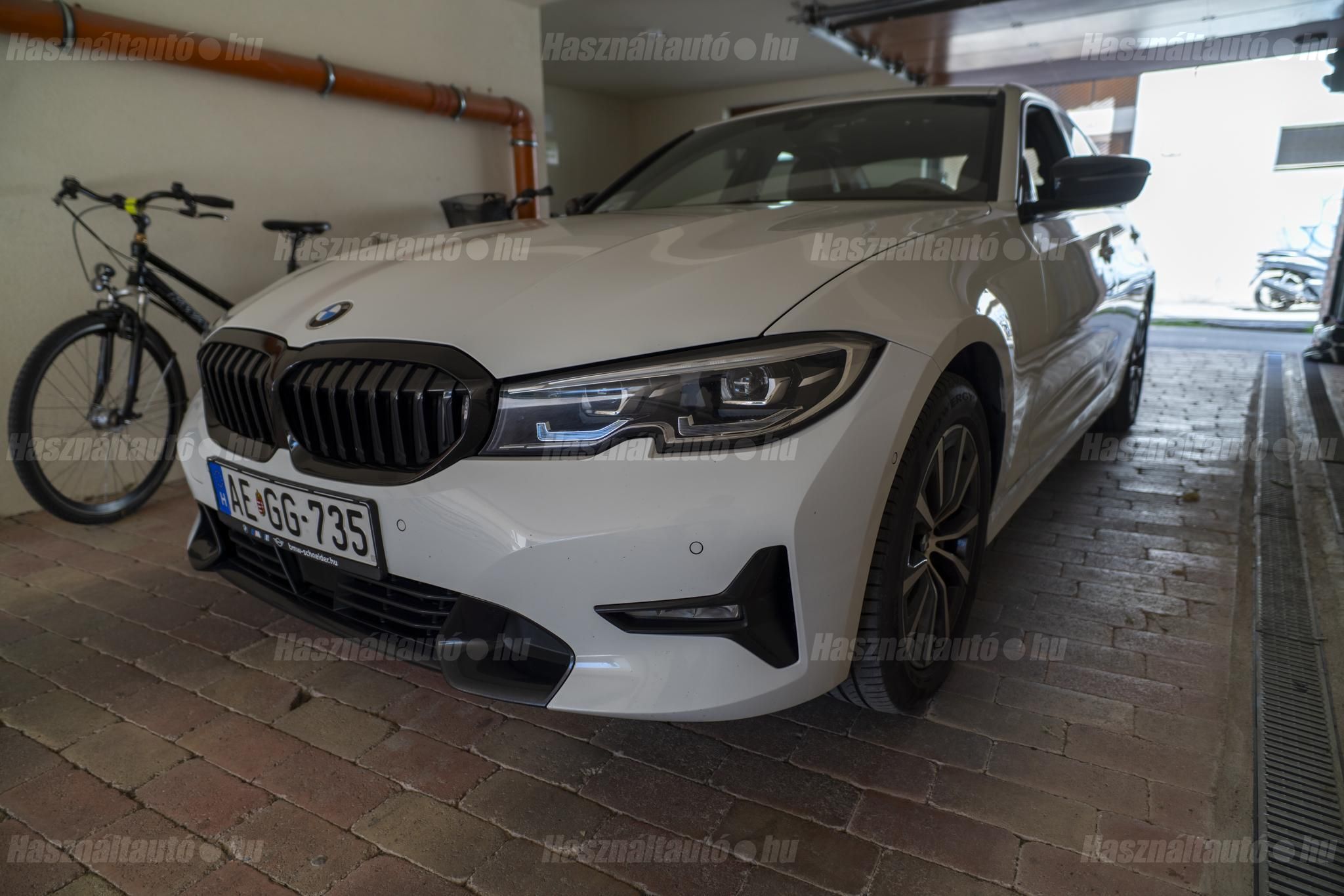 BMW 330 2020/11 - 1