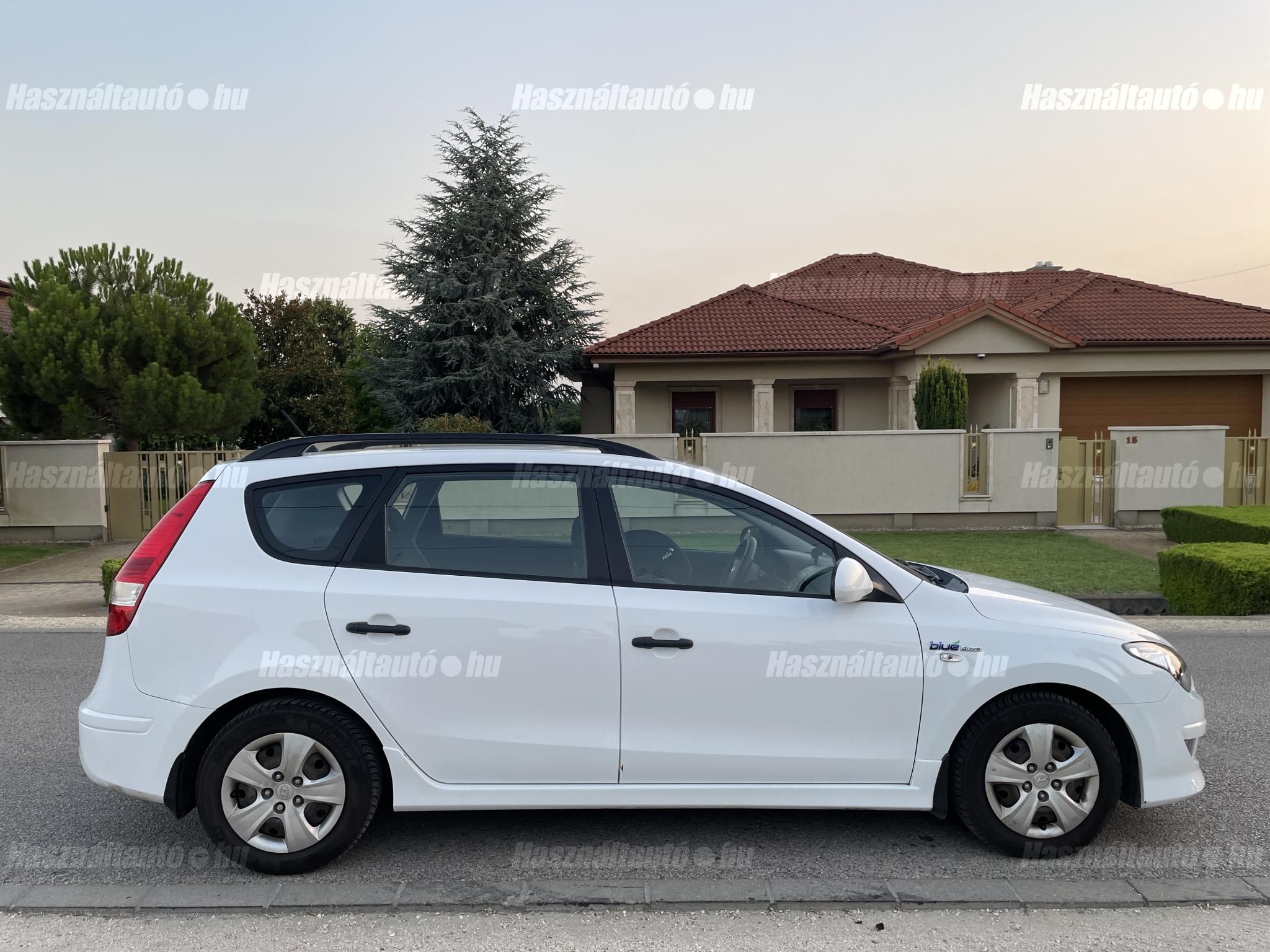 HYUNDAI I30 2011/5 - 1
