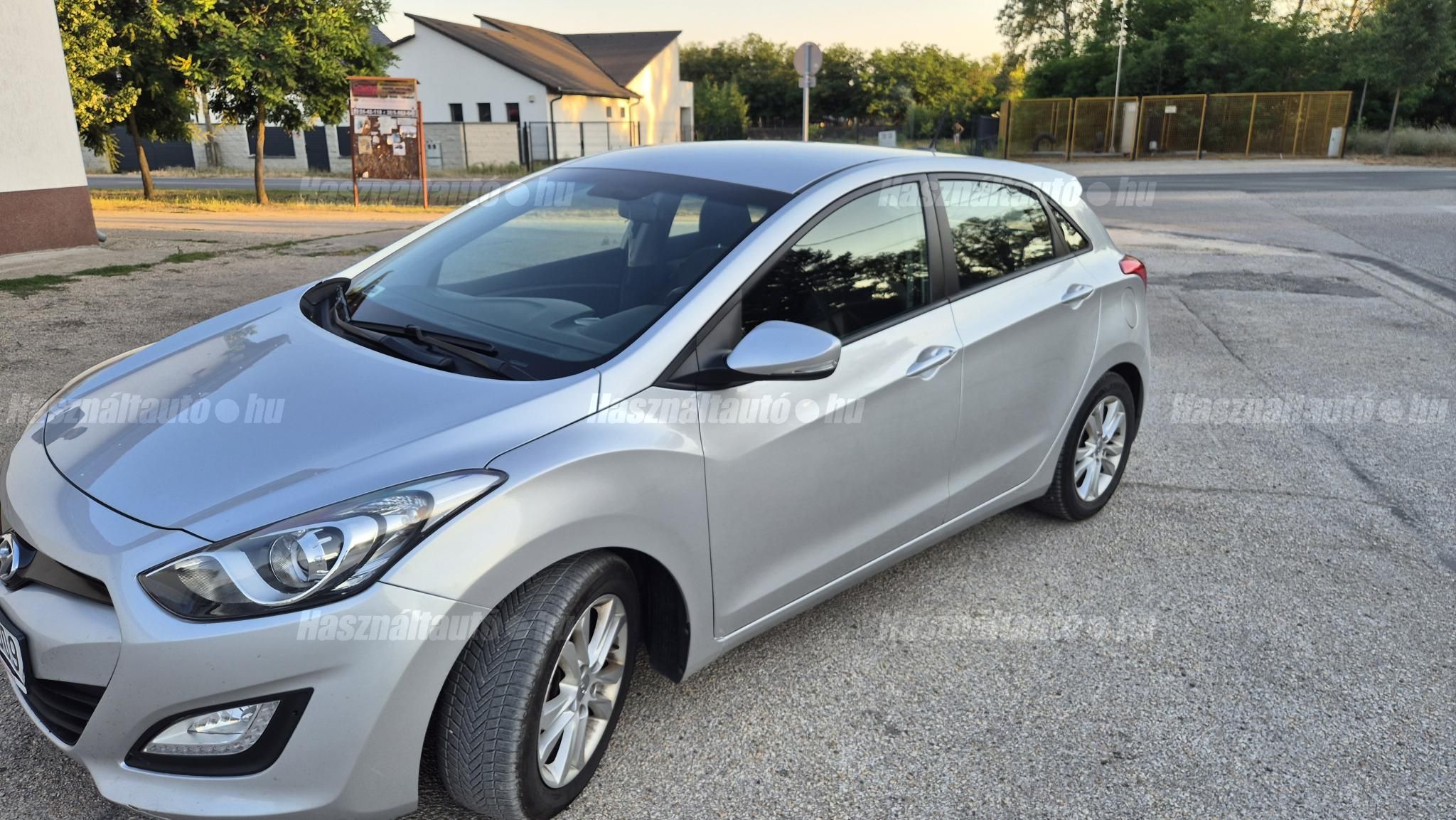 HYUNDAI I30 2015/4 - 1
