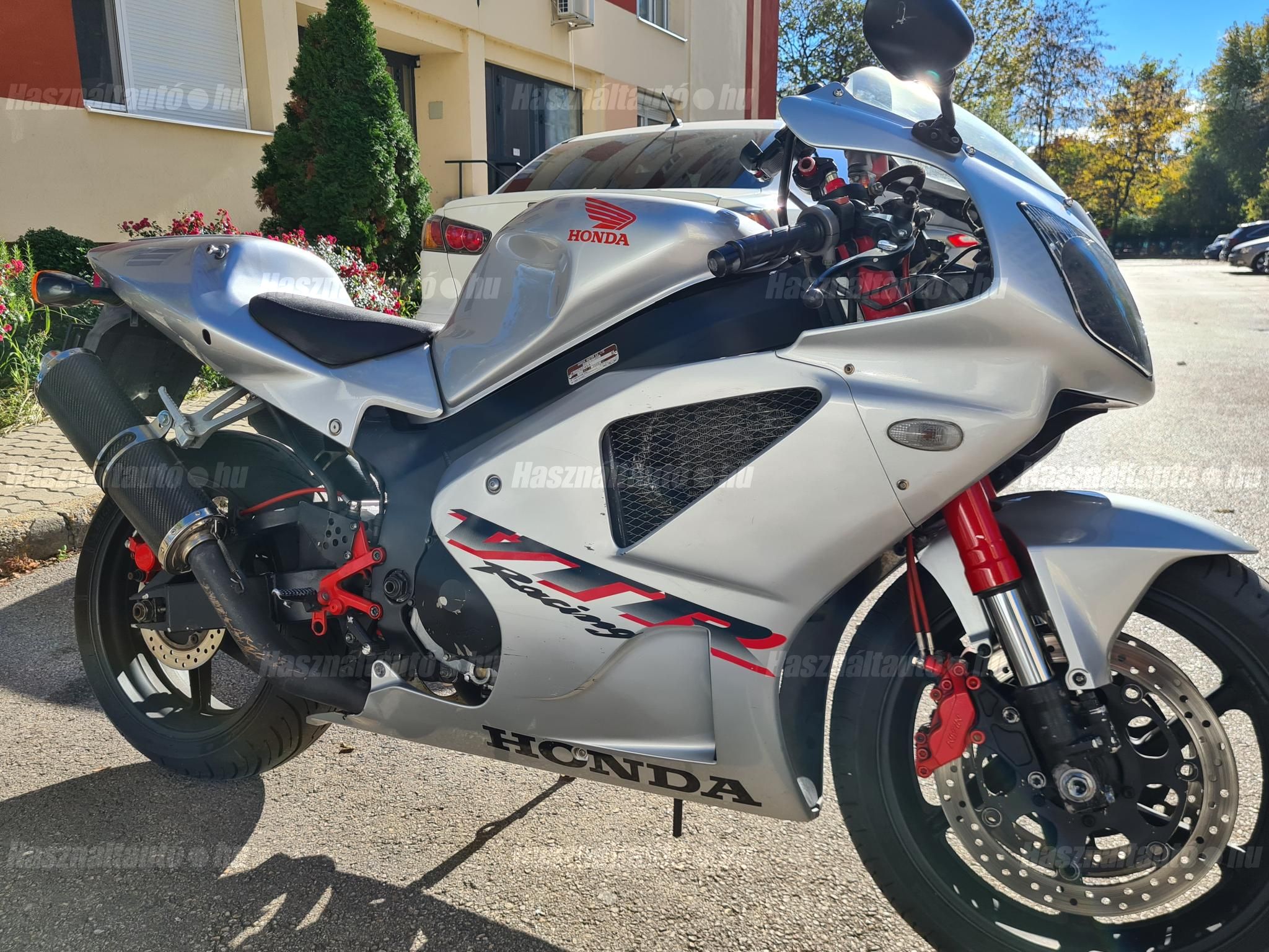 HONDA VTR 1000 SP-1 2002/3 - 1