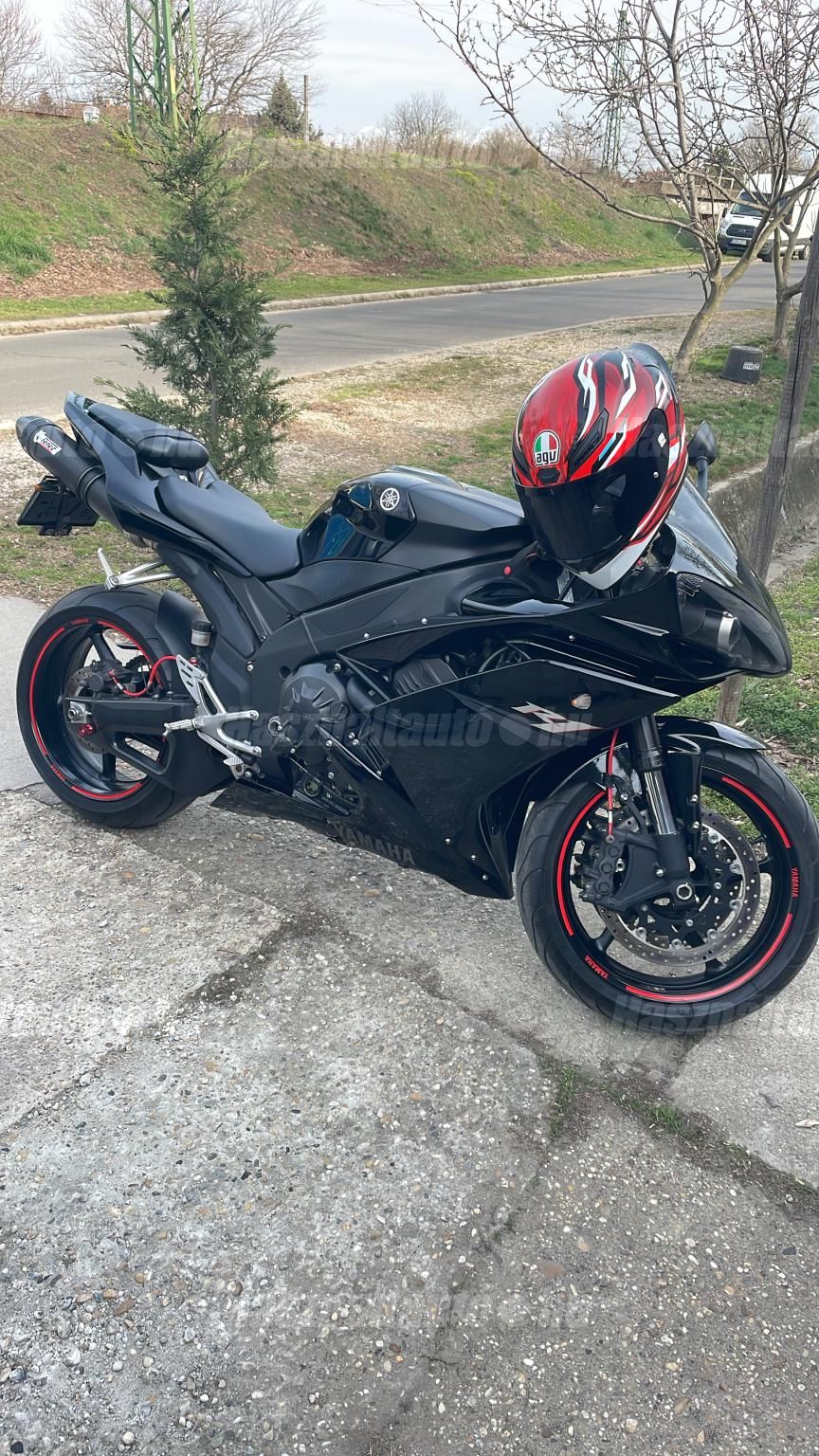 YAMAHA YZF R1 2007/5 - 1