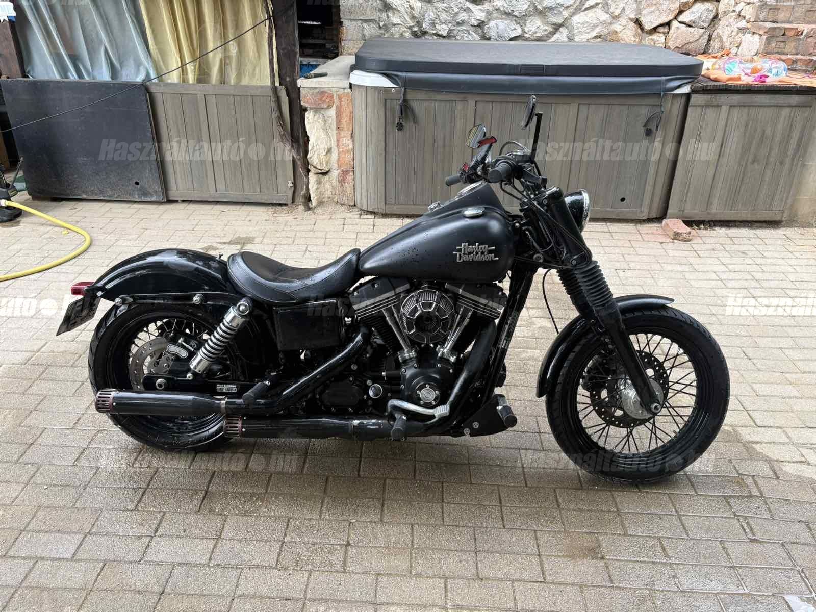 HARLEY-DAVIDSON DYNA STREET BOB 2013/1 - 1
