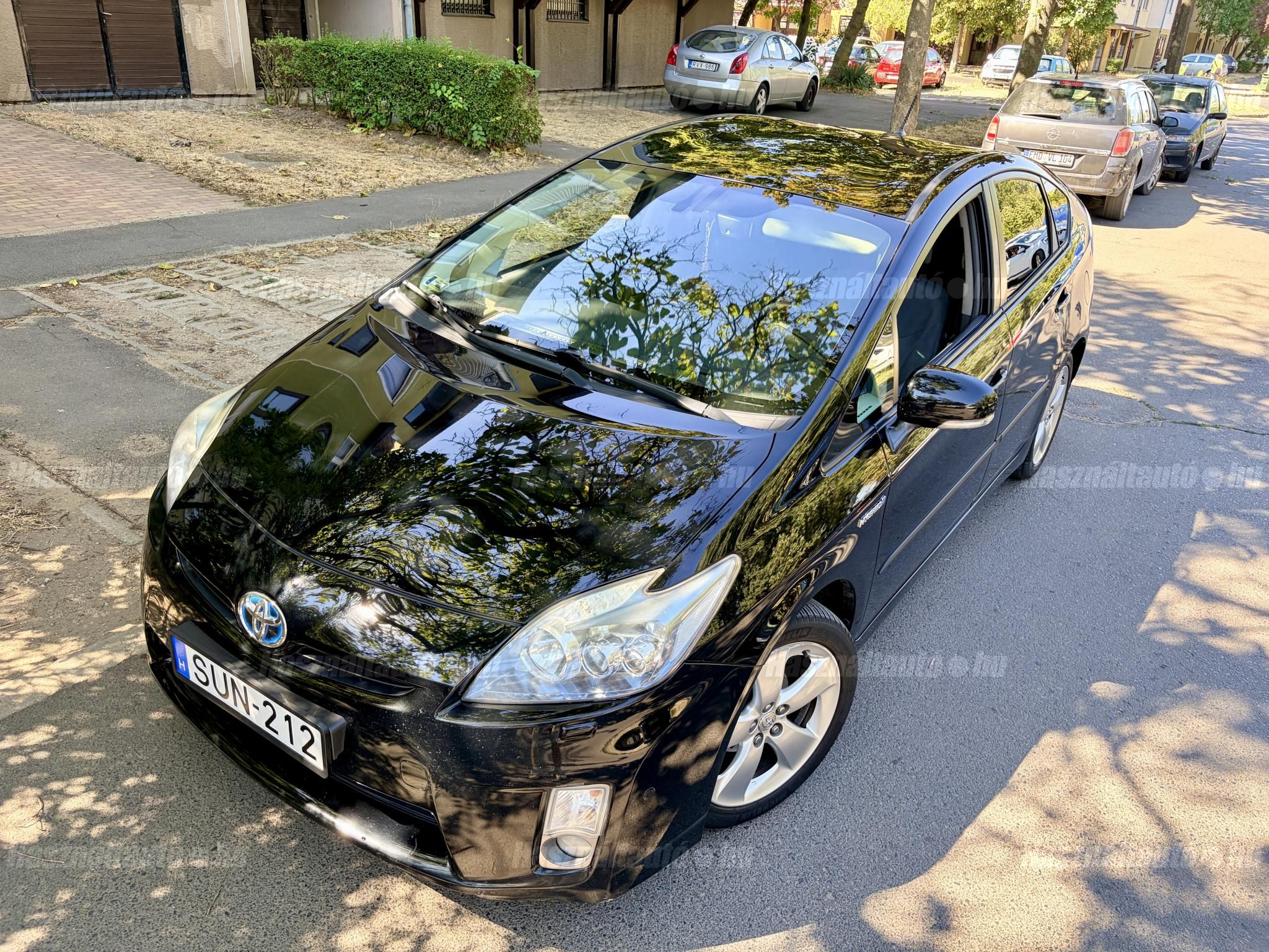 TOYOTA PRIUS 2010 - 1