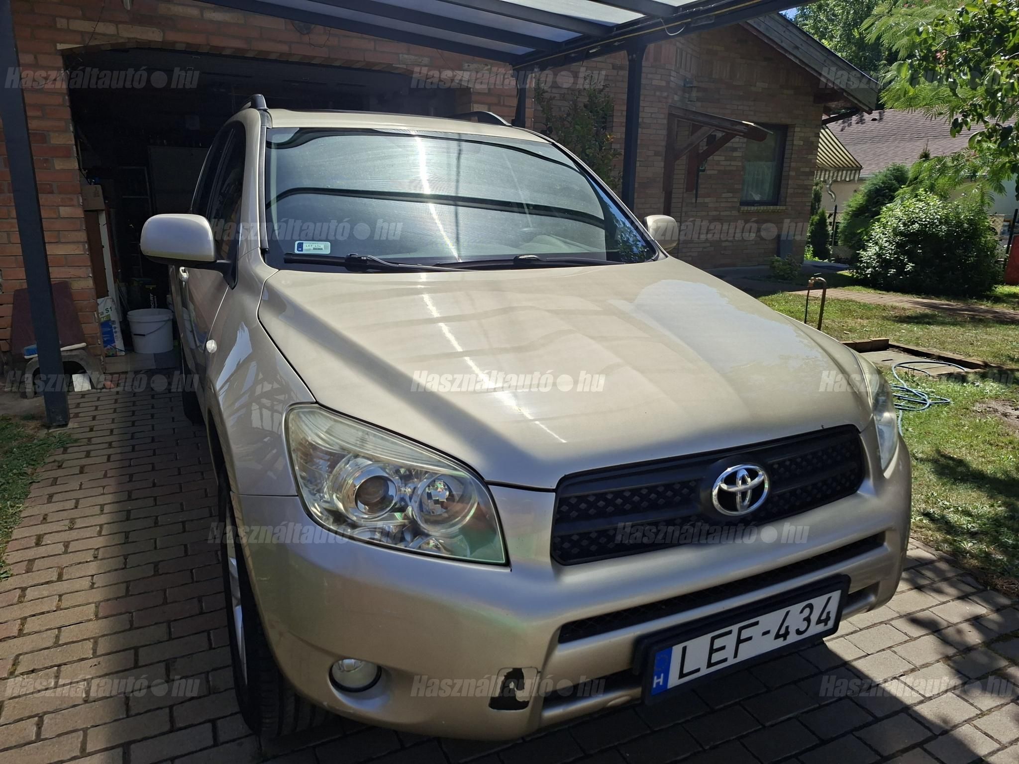 TOYOTA RAV 4 2008/8 - 1