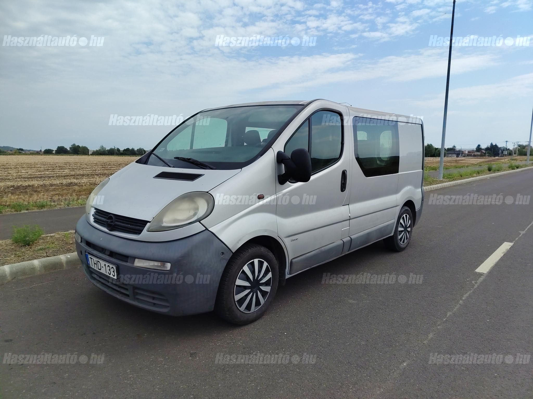 OPEL VIVARO 2002/6 - 1