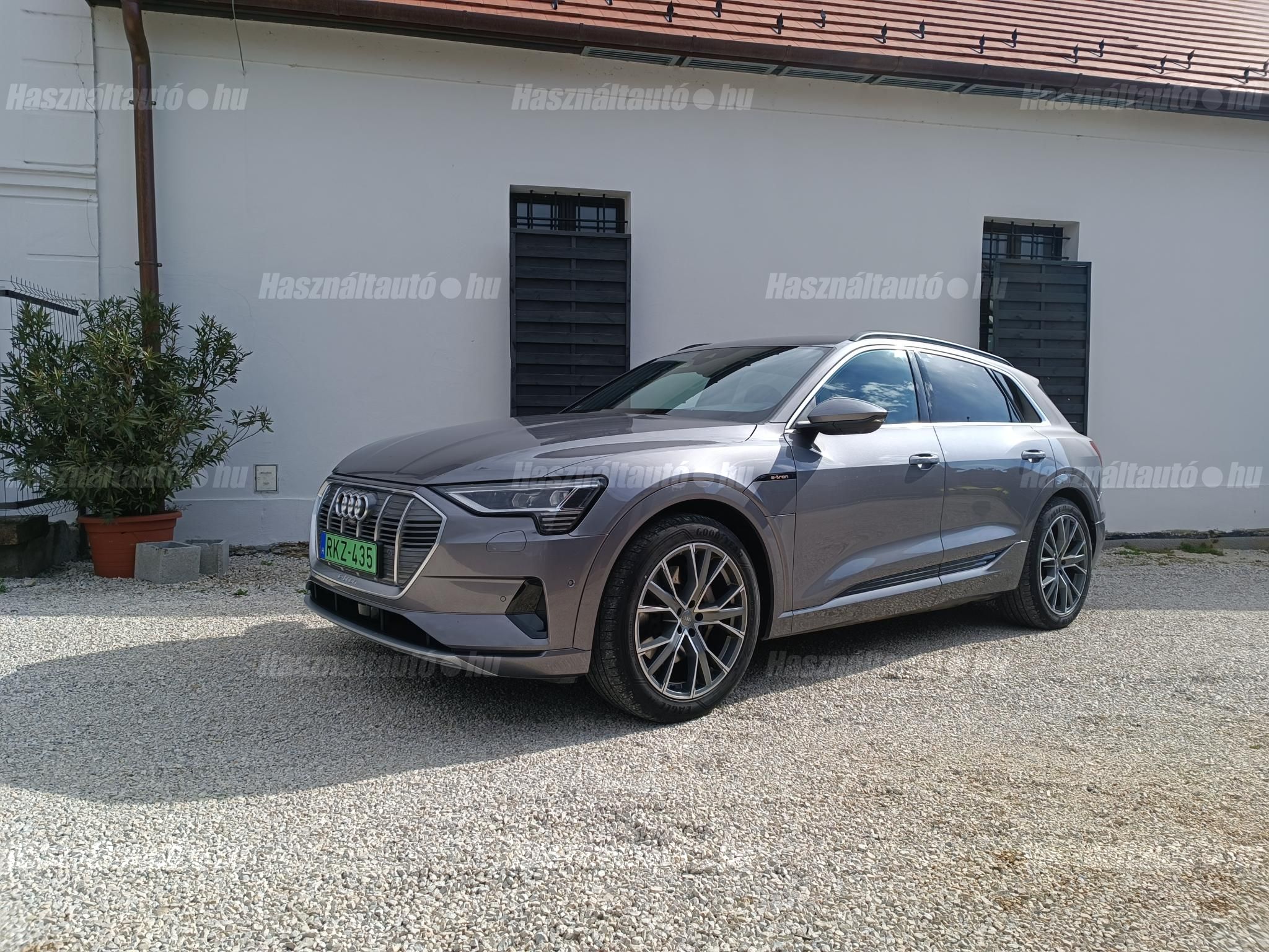 AUDI E-TRON 2019/4 - 1