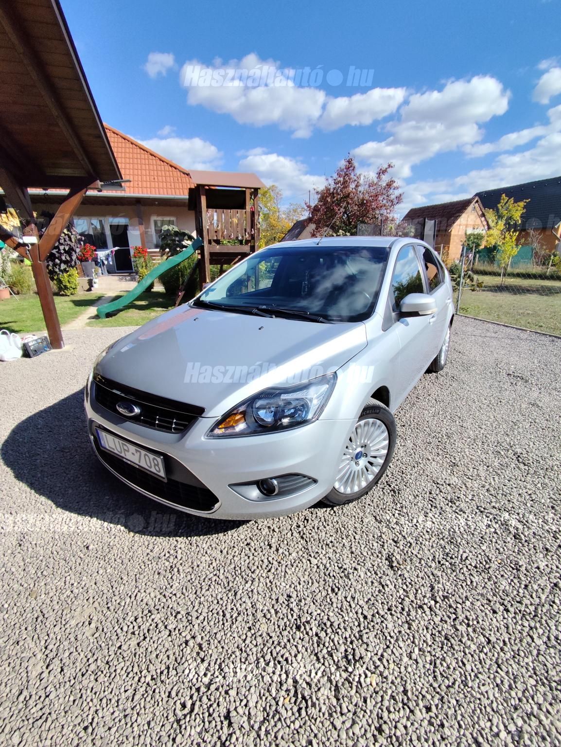 FORD FOCUS 2010/12 - 1