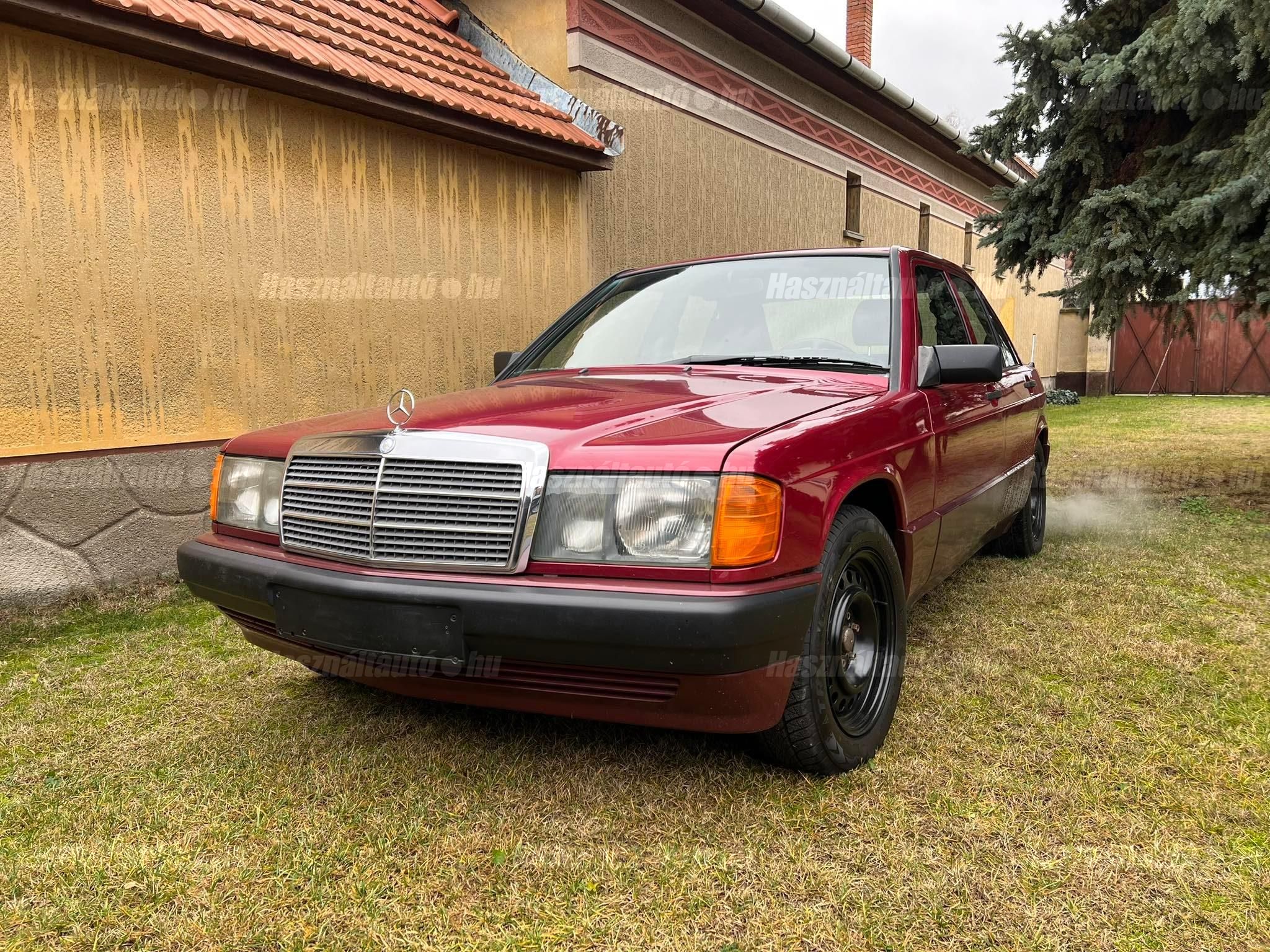 MERCEDES-BENZ 190 1991/3 - 1